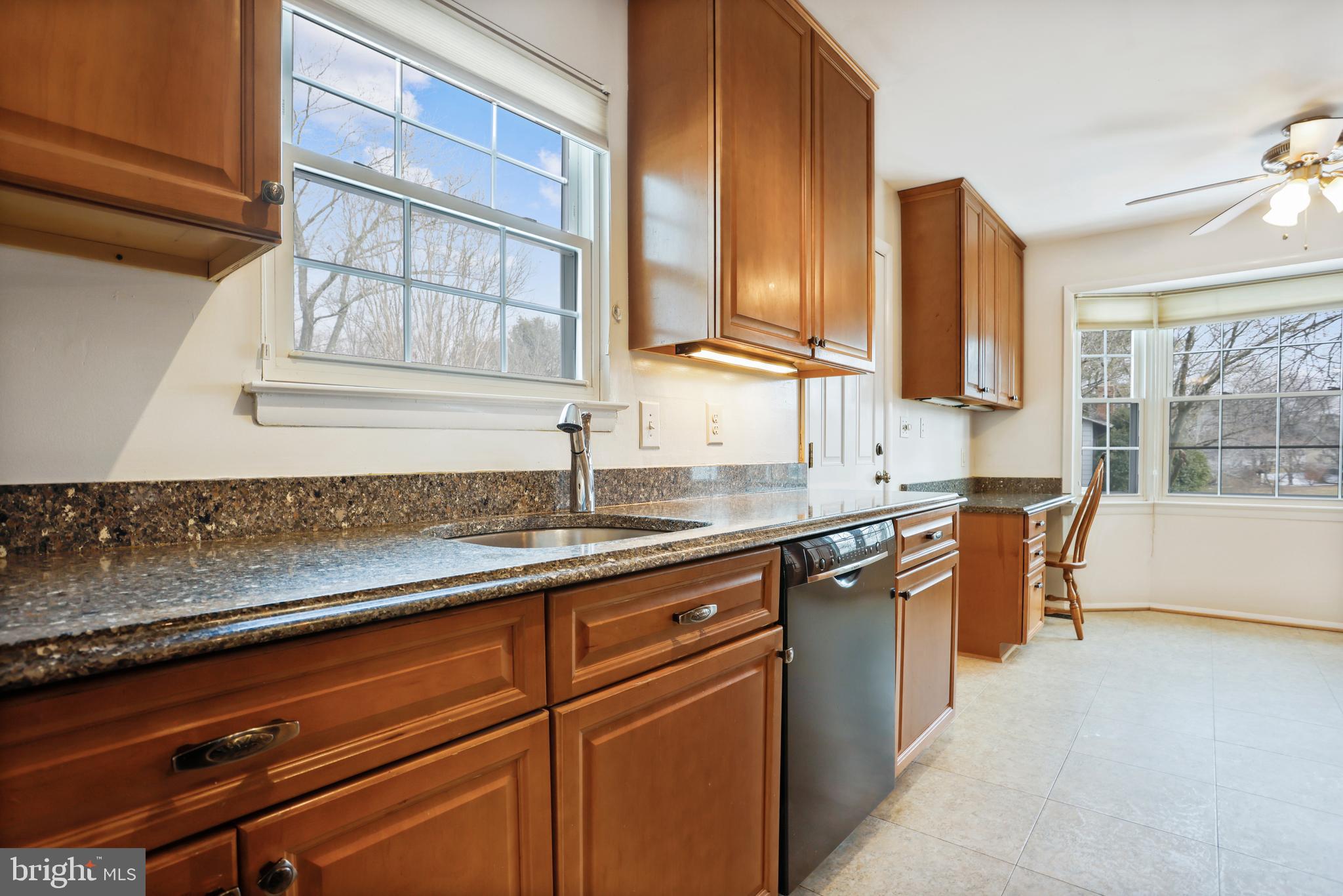 FLOWER HILL - Residential