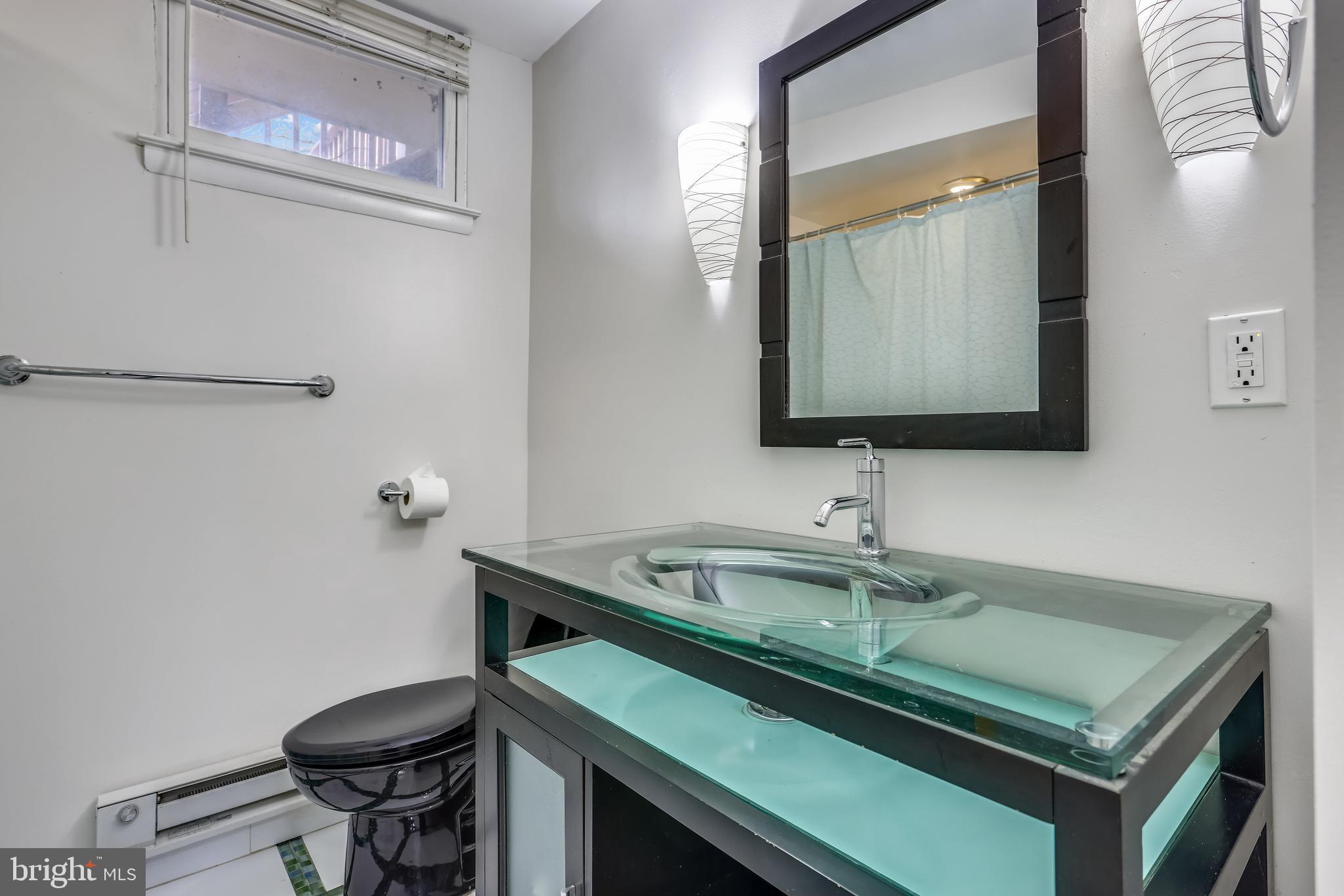 FLOWER HILL - Residential