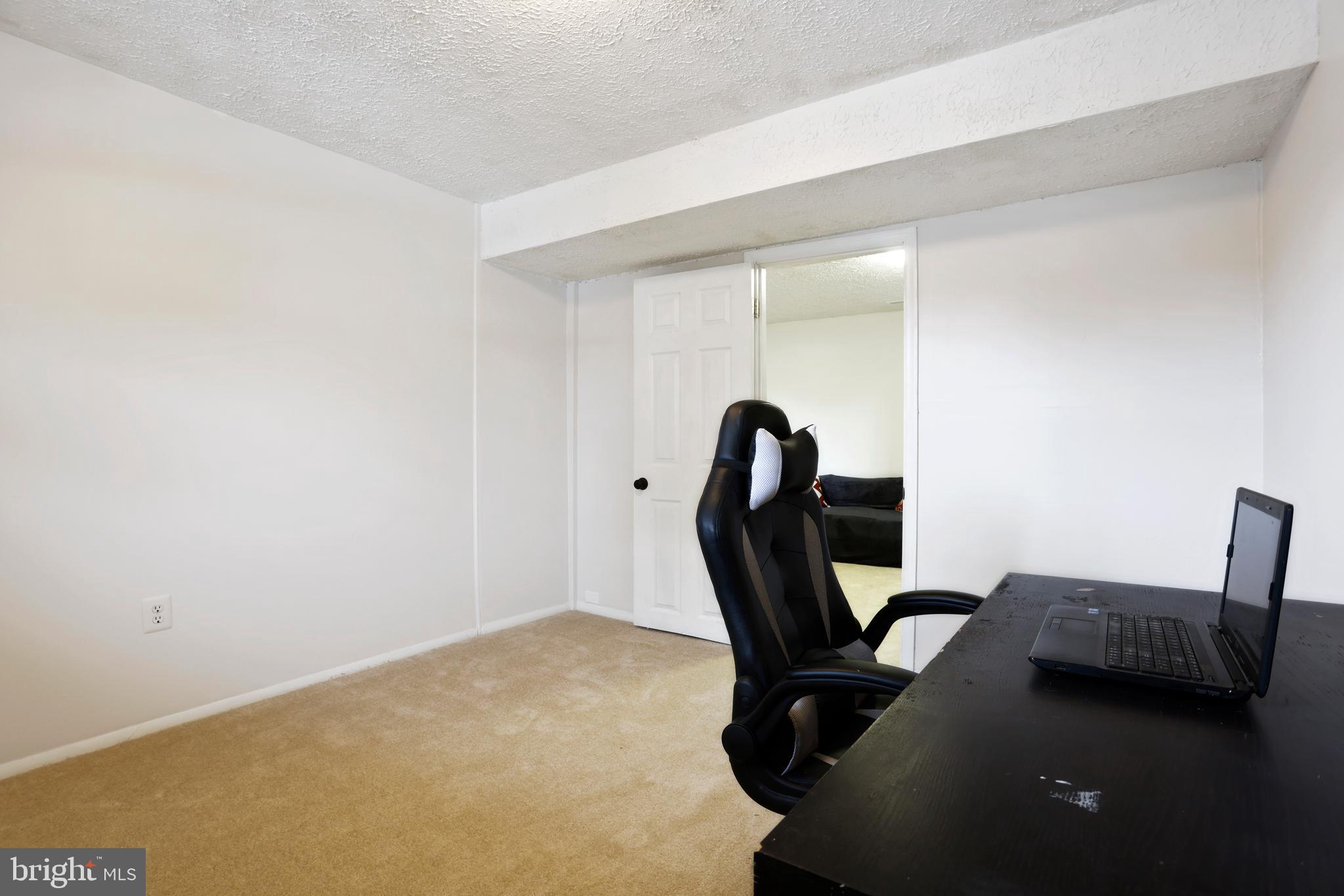 FLOWER HILL - Residential