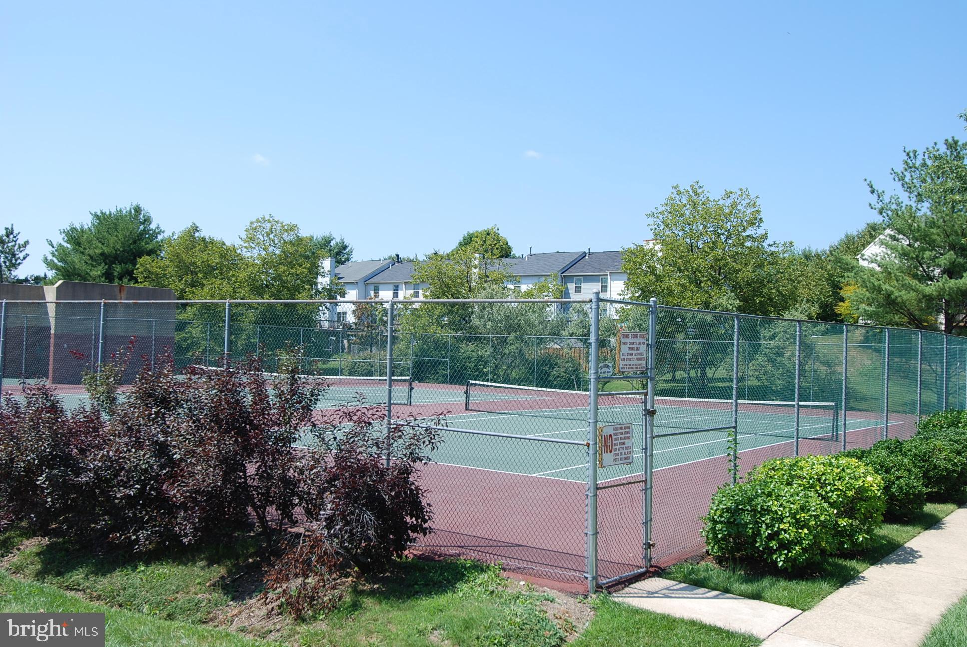 FLOWER HILL - Residential