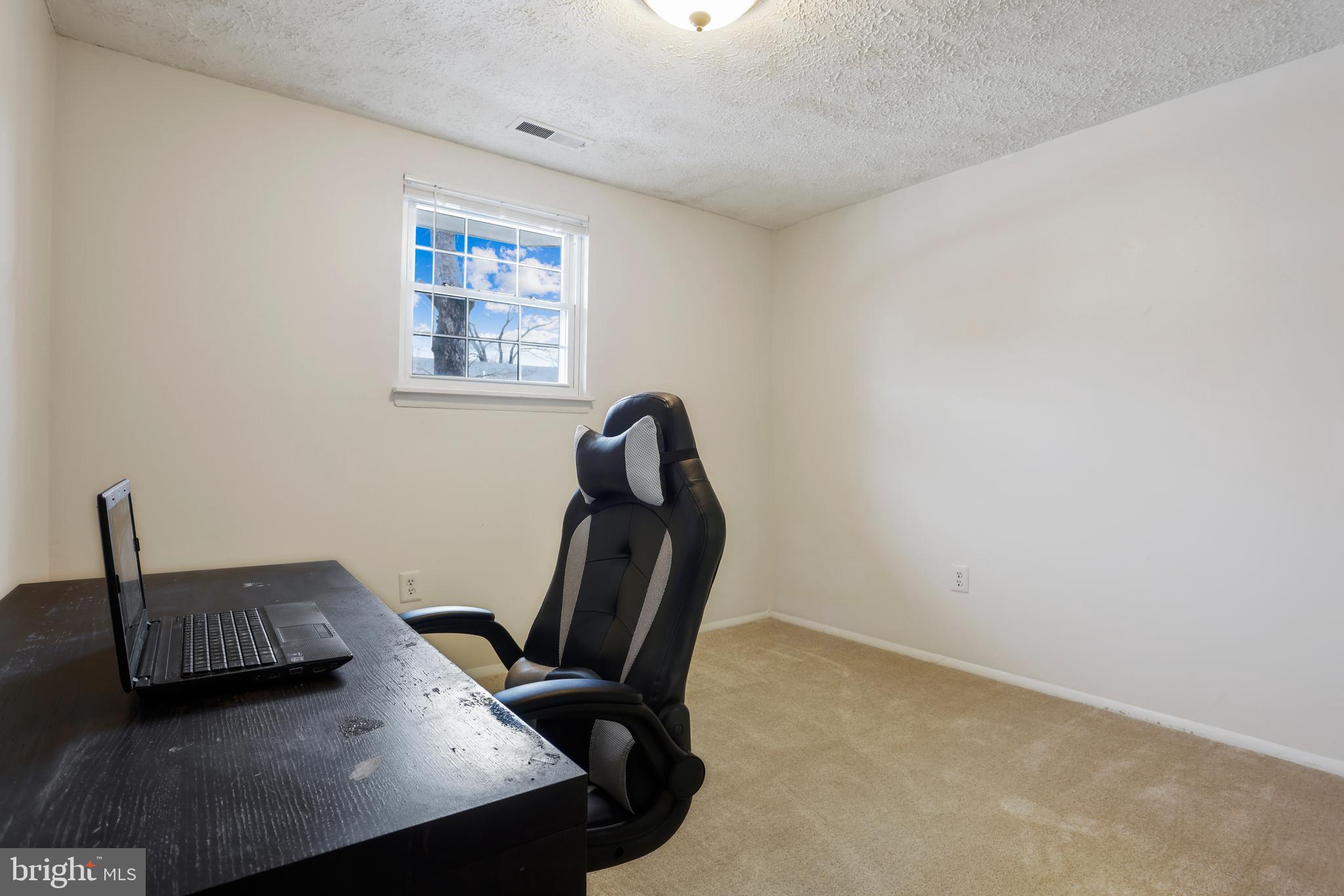 FLOWER HILL - Residential