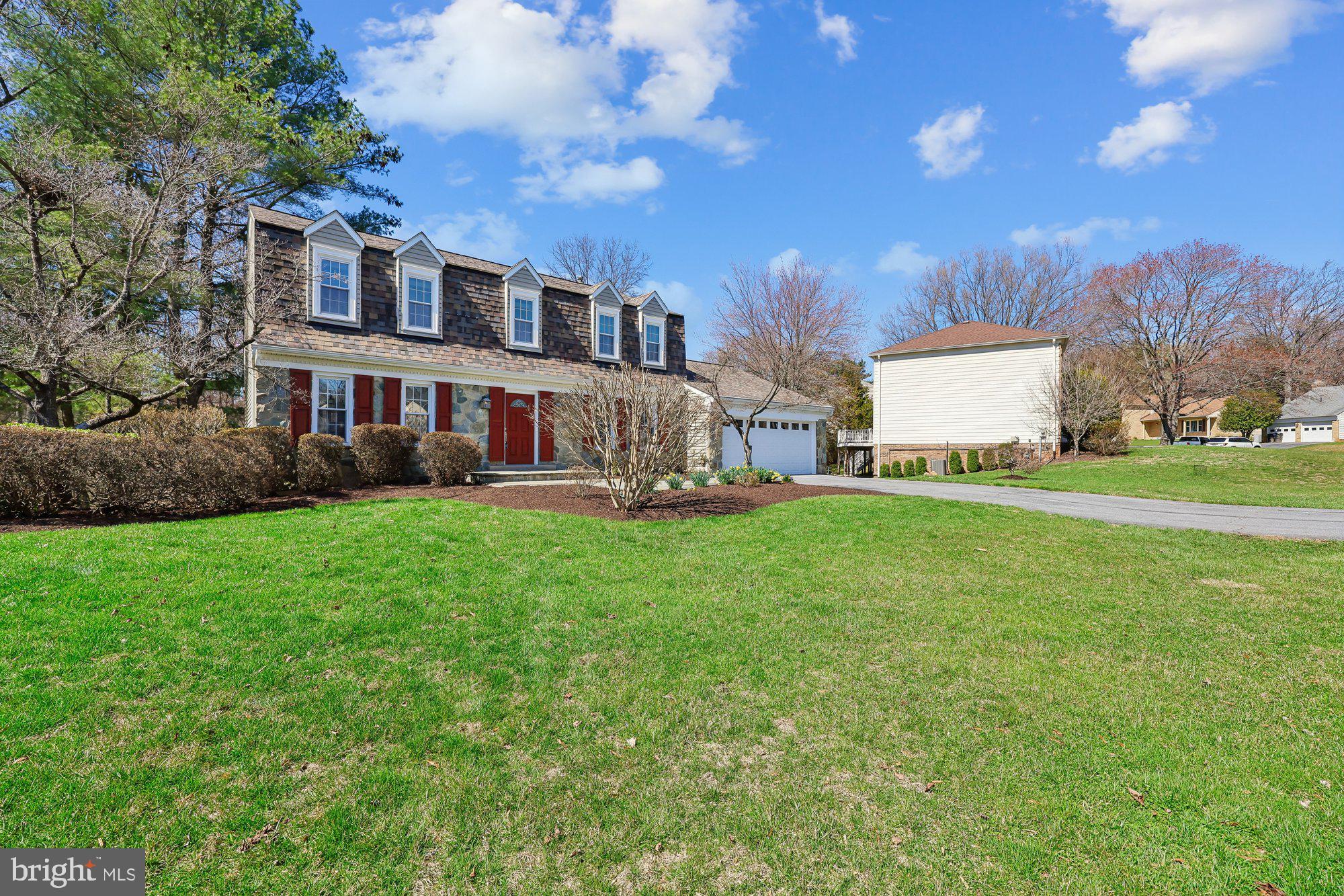 18 KAYWOOD COURT
