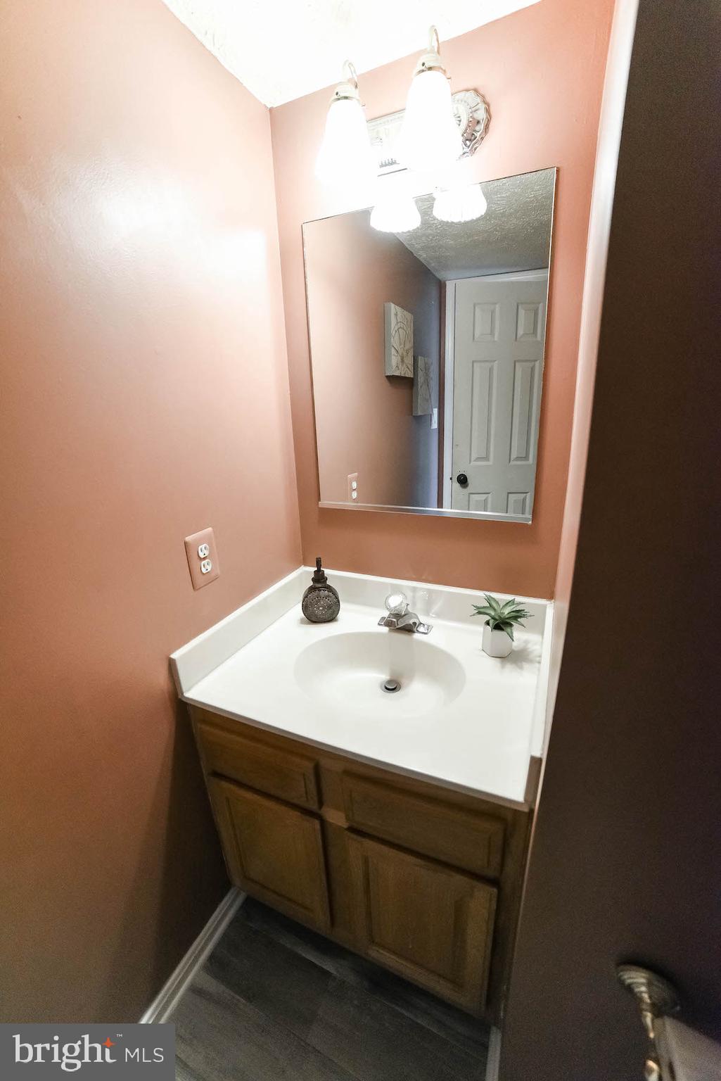 DORCHESTER - ST. CHARLES - Residential