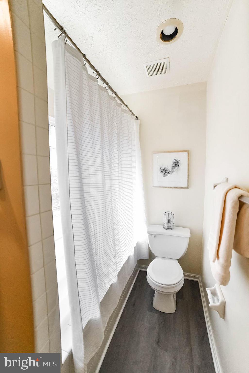 DORCHESTER - ST. CHARLES - Residential