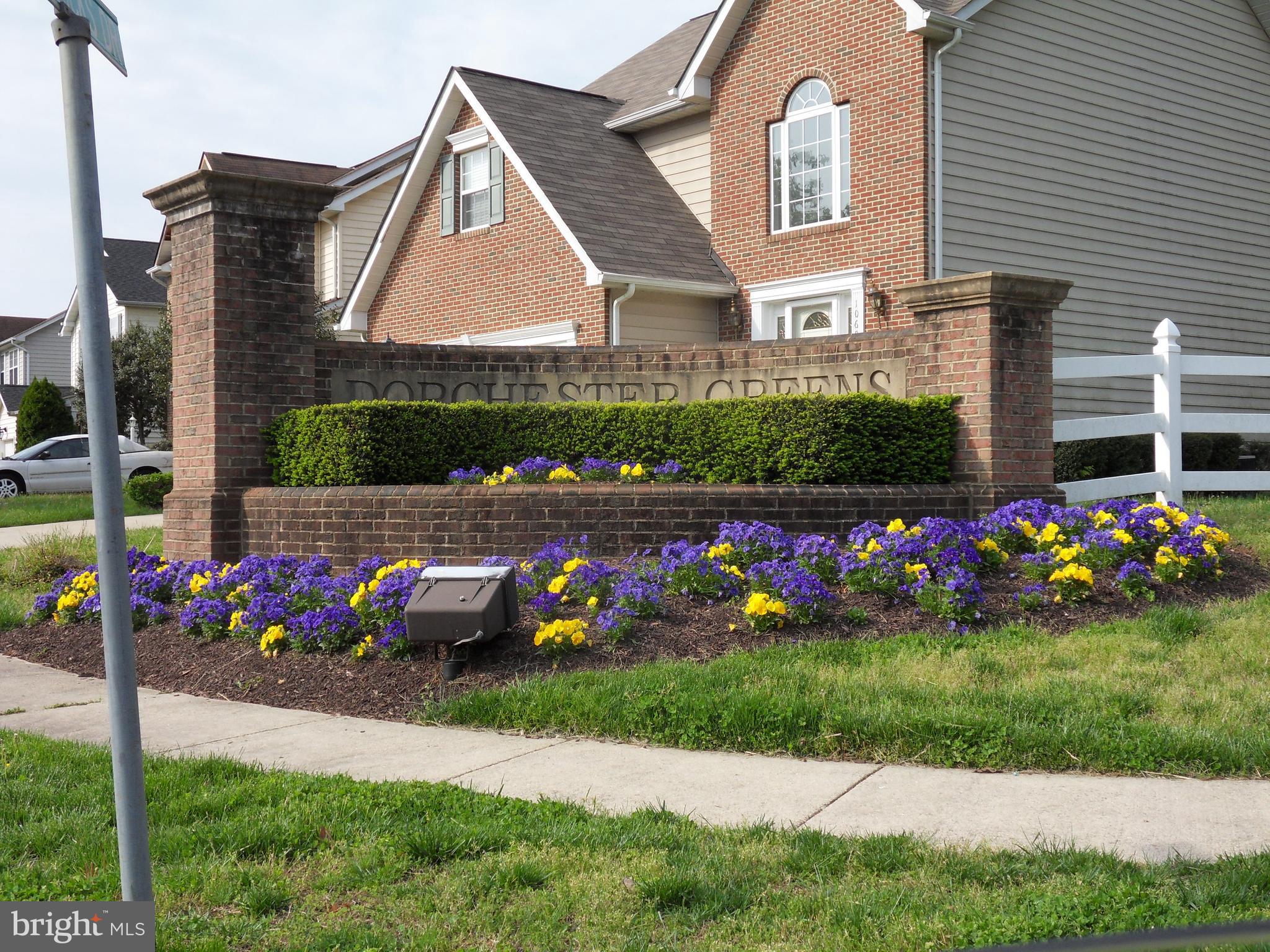 DORCHESTER - ST. CHARLES - Residential