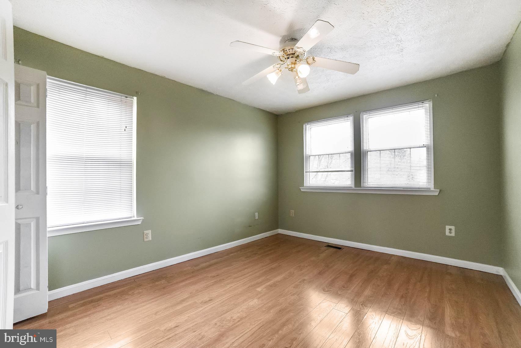 DORCHESTER - ST. CHARLES - Residential