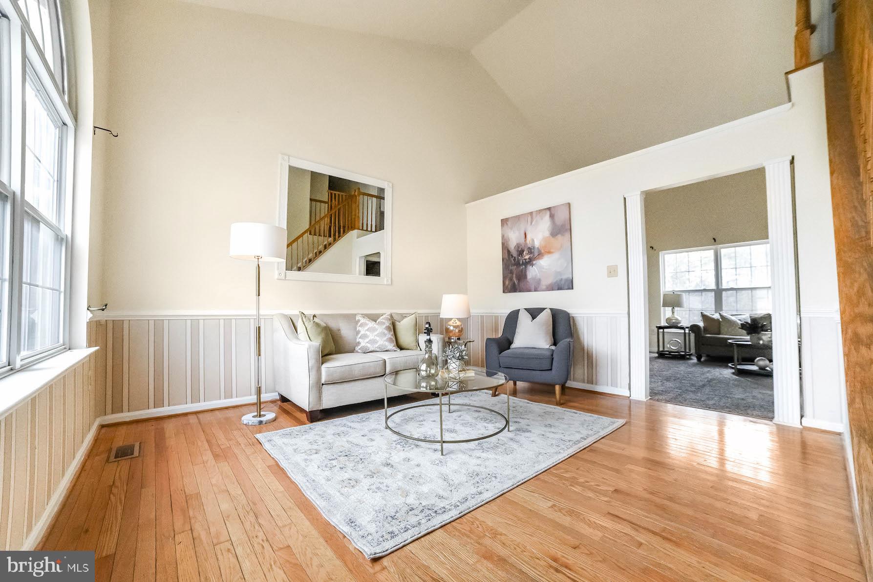 DORCHESTER - ST. CHARLES - Residential