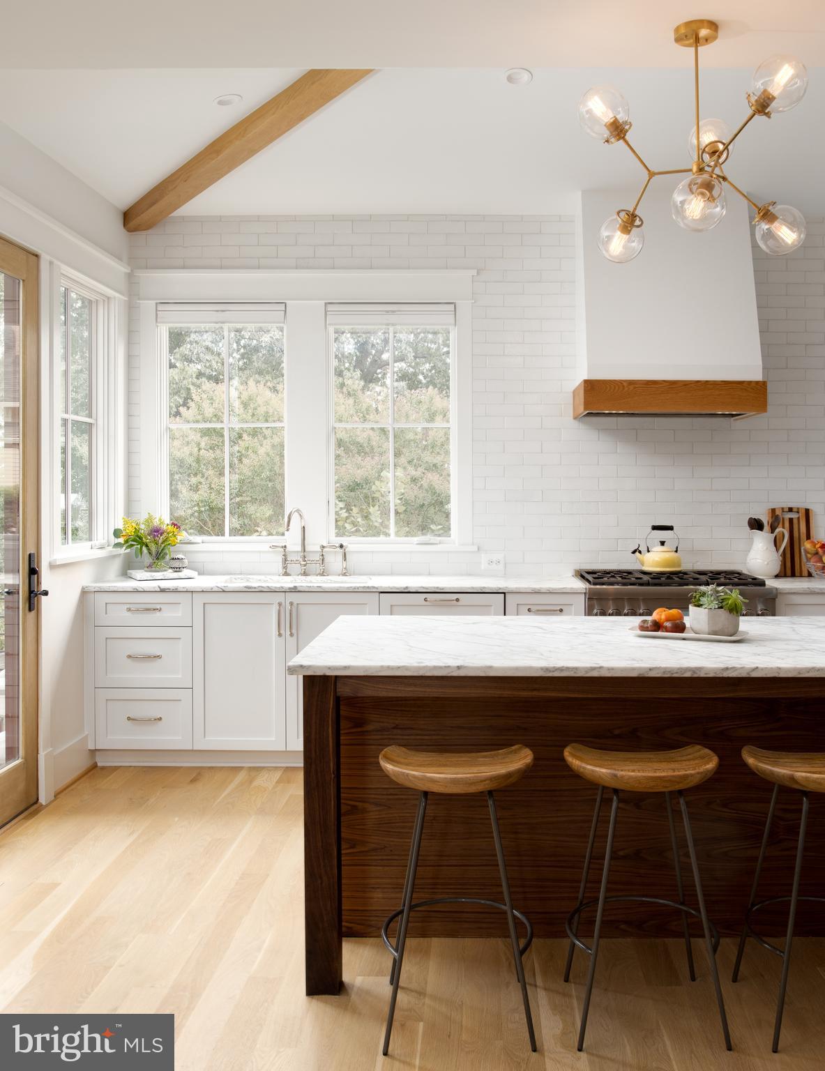 GROVES - Residential