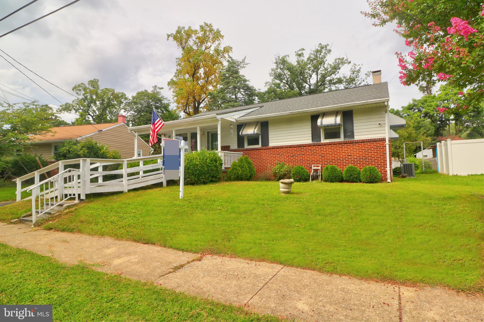 OLAN PLAZA - Residential