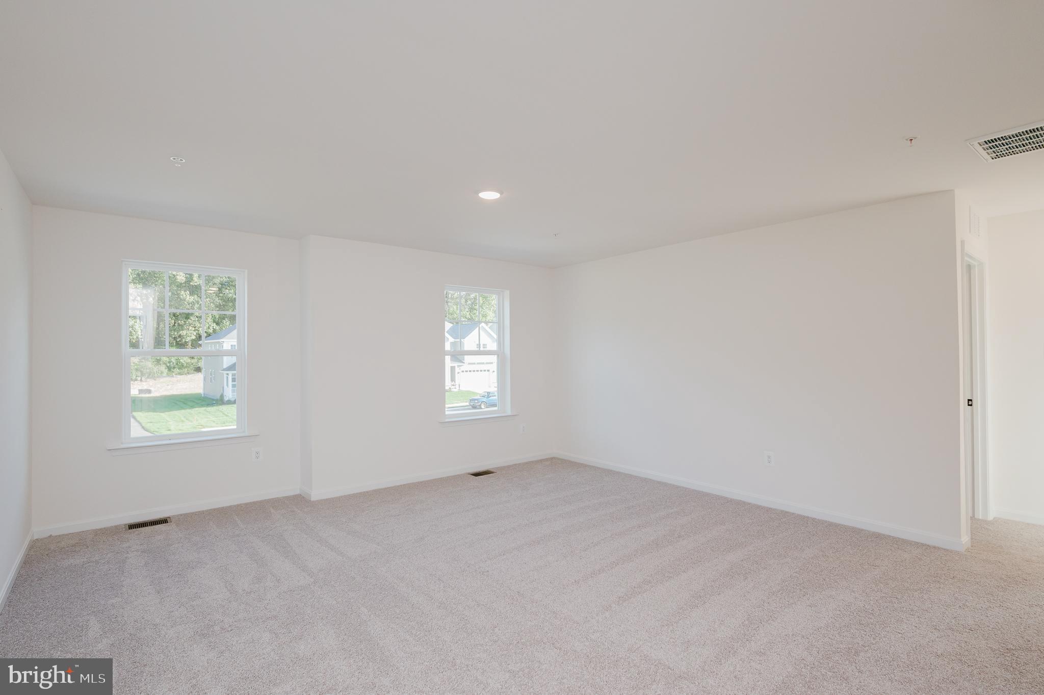 ROBERTS CROSSING - Residential