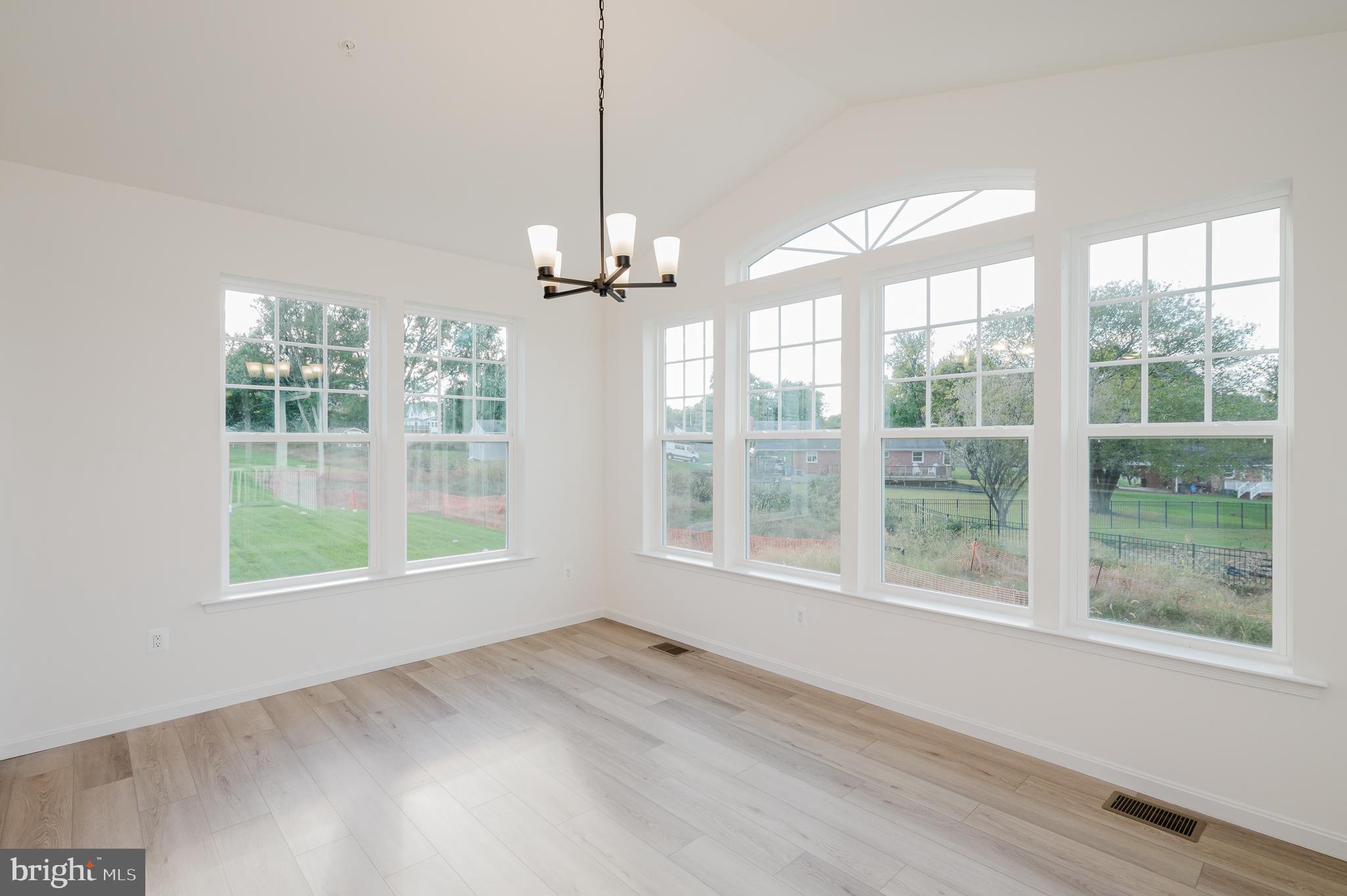 ROBERTS CROSSING - Residential