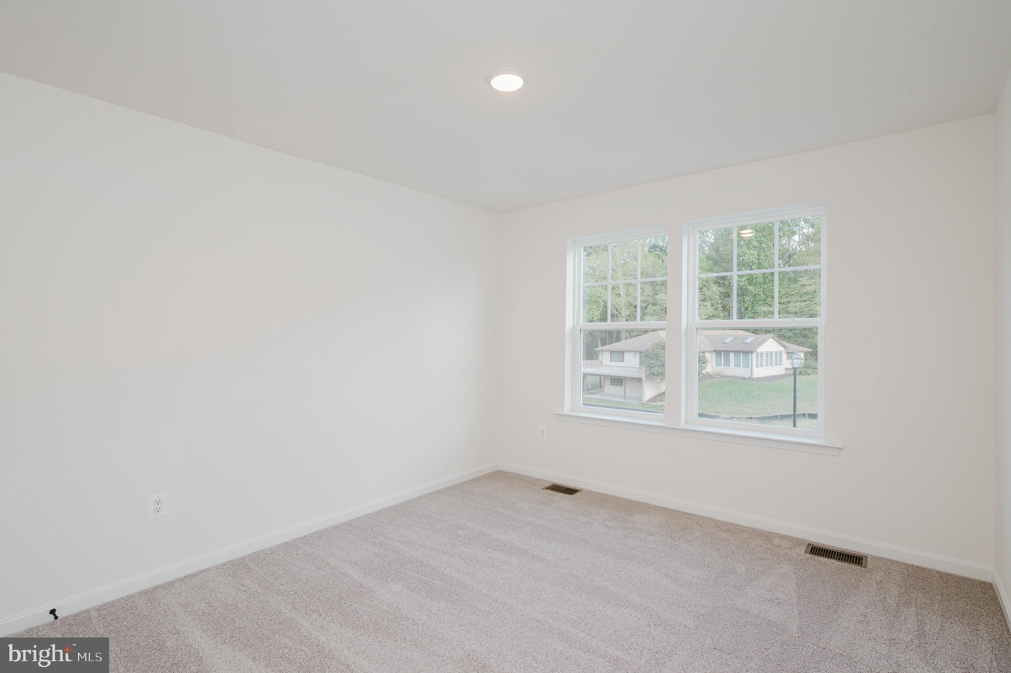ROBERTS CROSSING - Residential