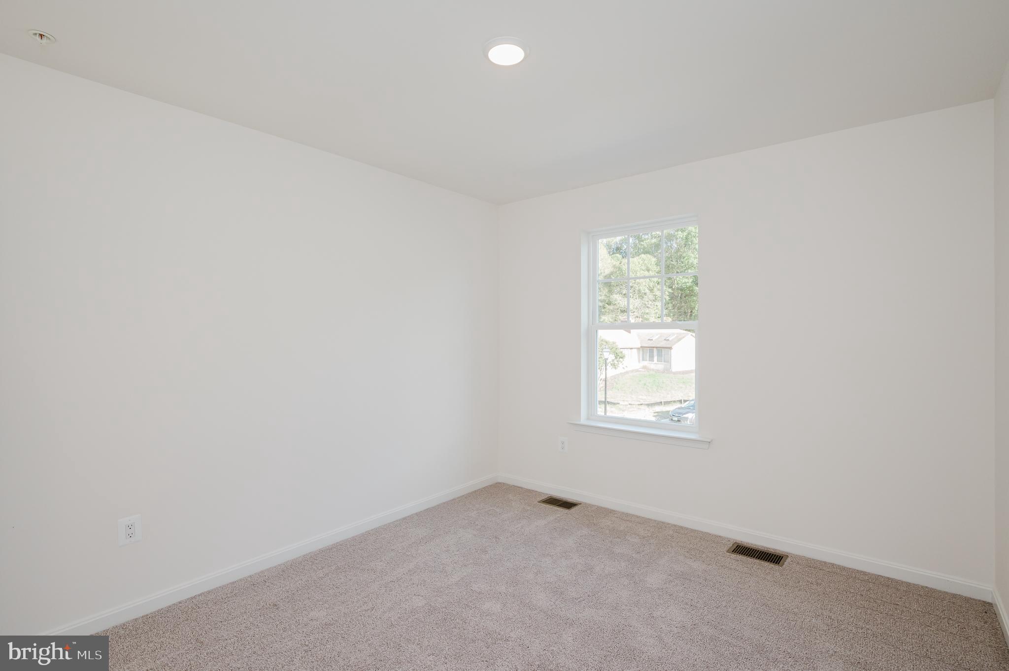 ROBERTS CROSSING - Residential