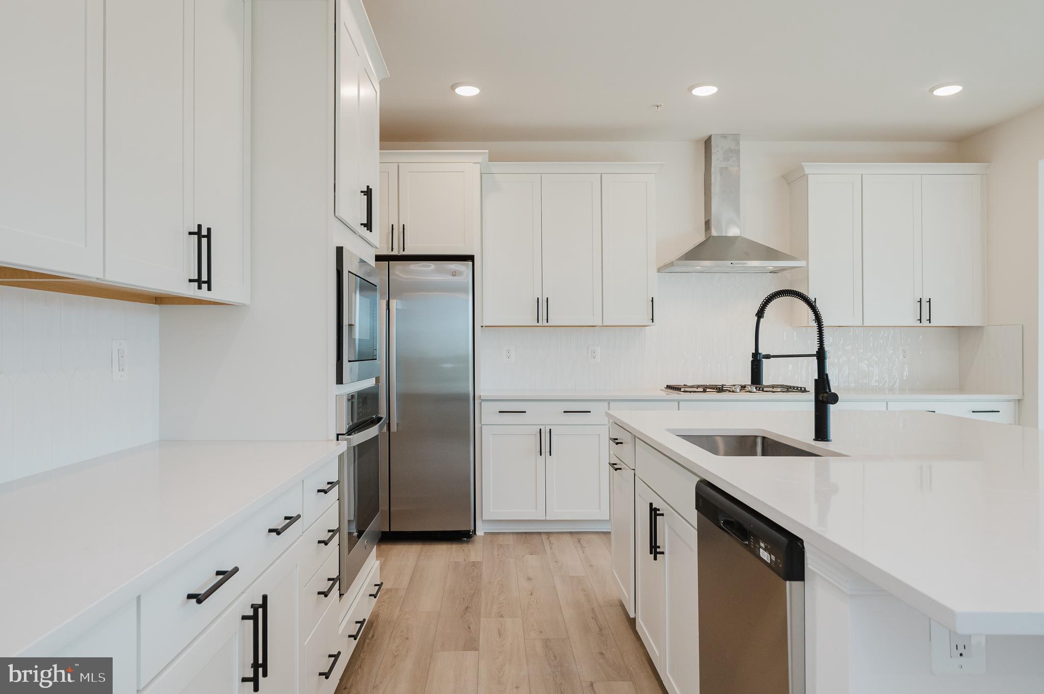 ROBERTS CROSSING - Residential