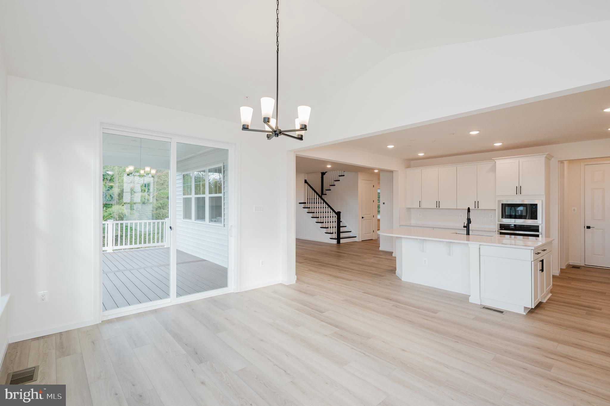 ROBERTS CROSSING - Residential