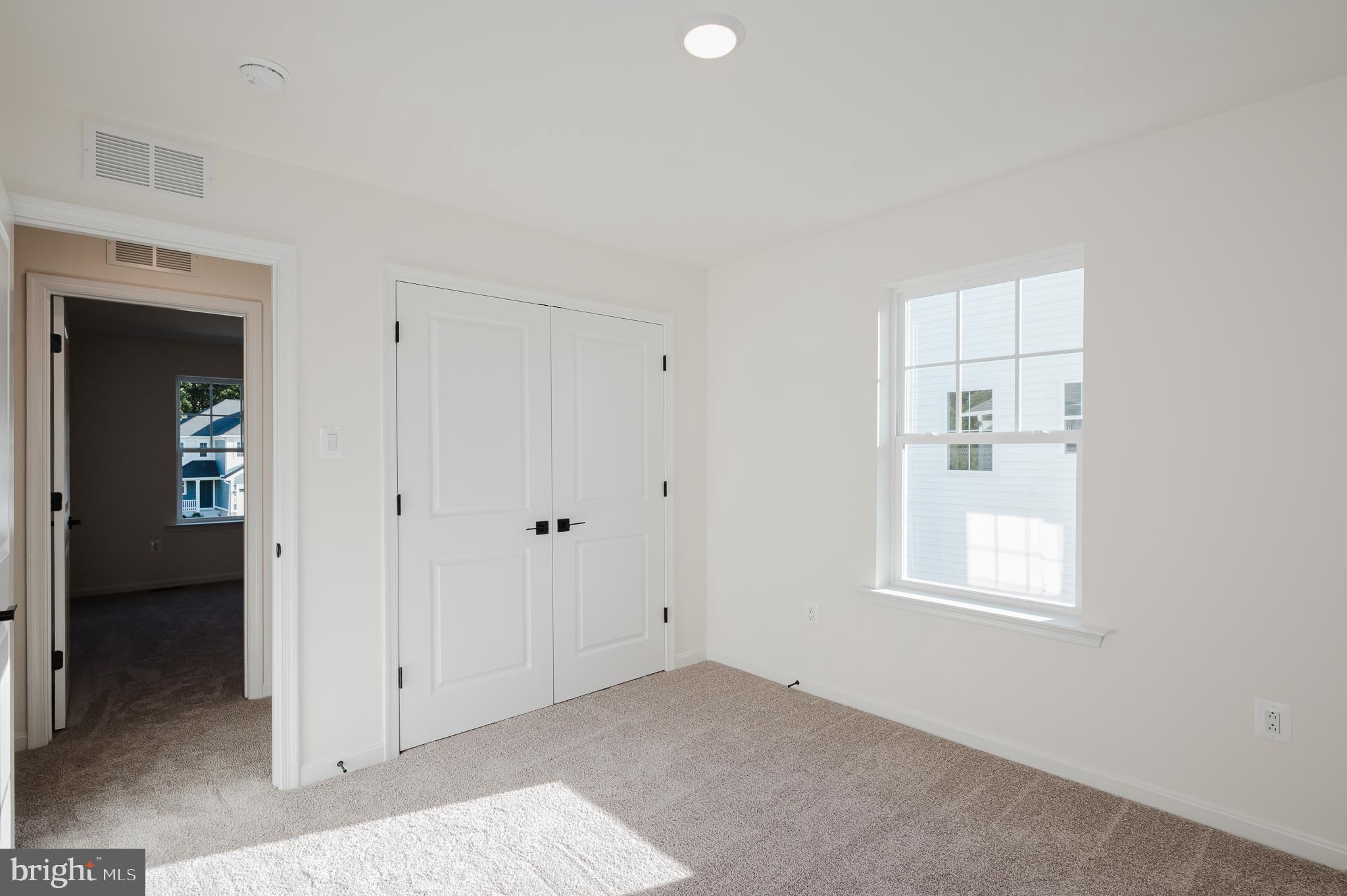 ROBERTS CROSSING - Residential