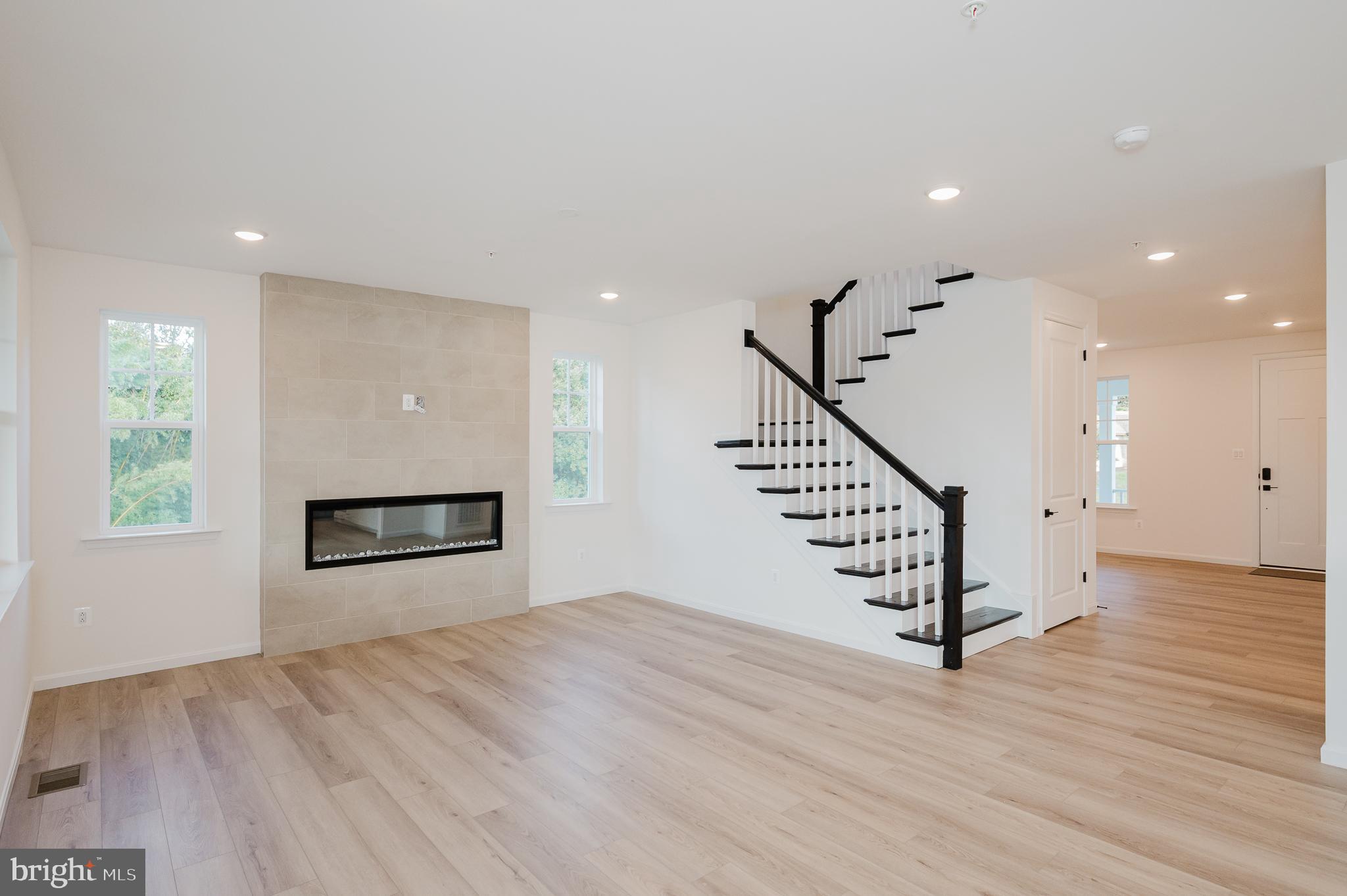 ROBERTS CROSSING - Residential