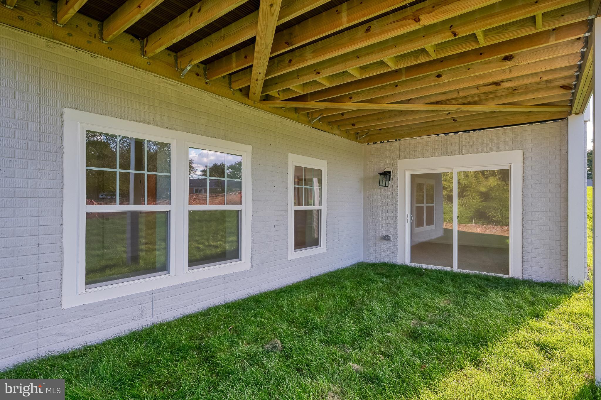 ROBERTS CROSSING - Residential