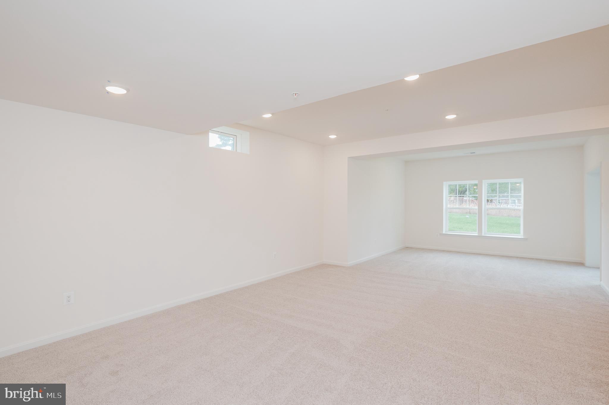 ROBERTS CROSSING - Residential
