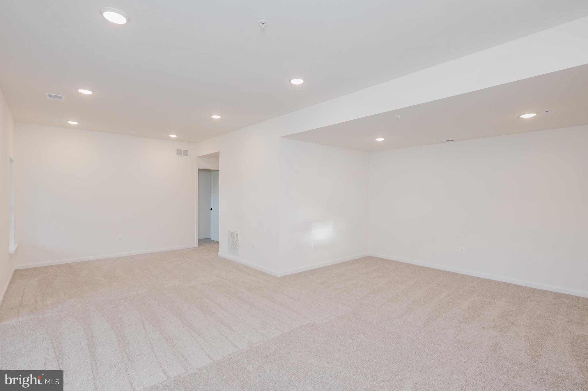 ROBERTS CROSSING - Residential