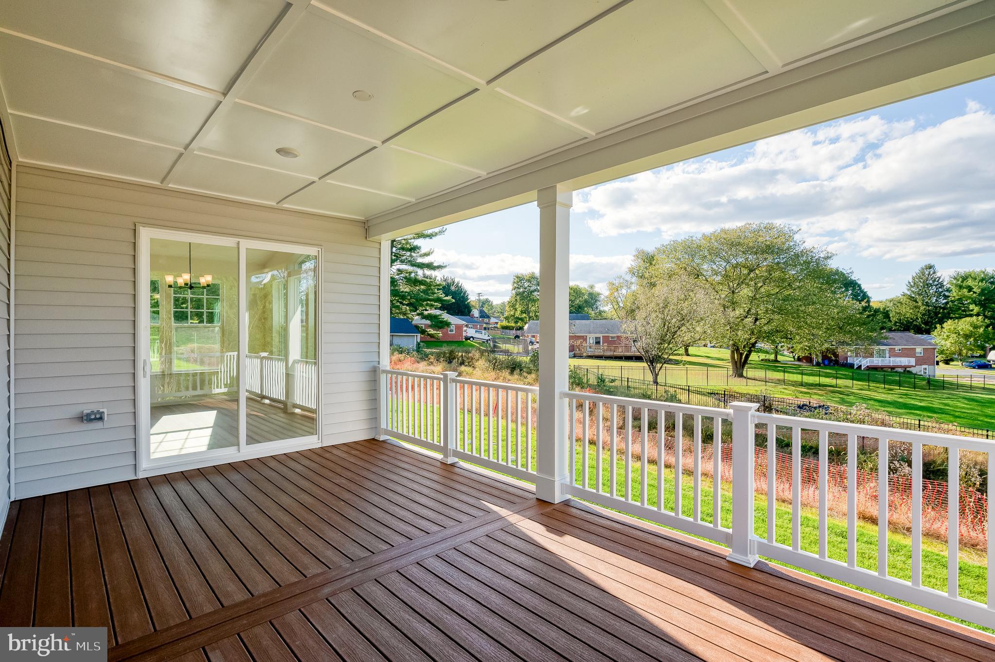 ROBERTS CROSSING - Residential