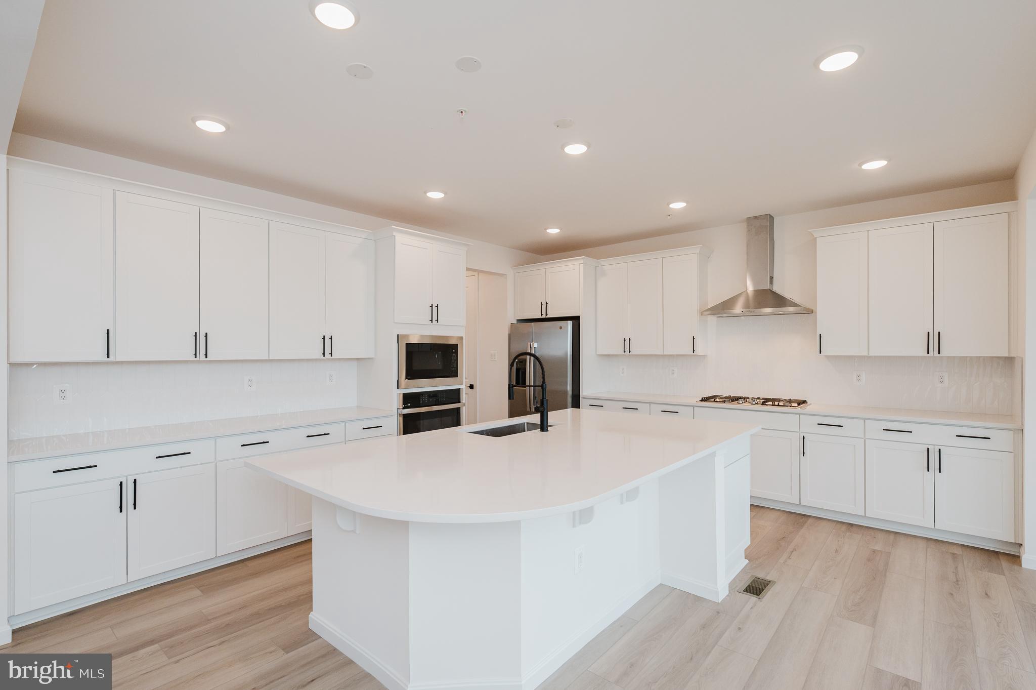 ROBERTS CROSSING - Residential