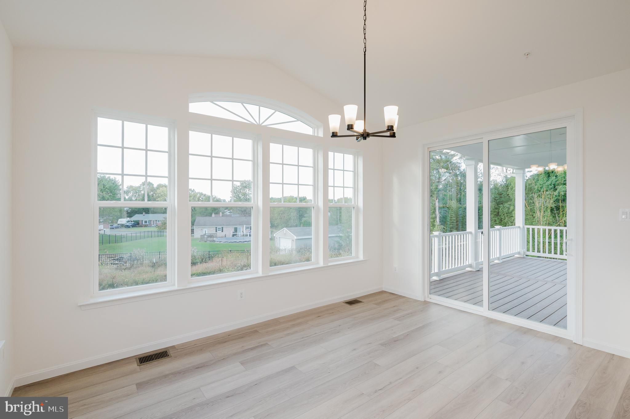 ROBERTS CROSSING - Residential