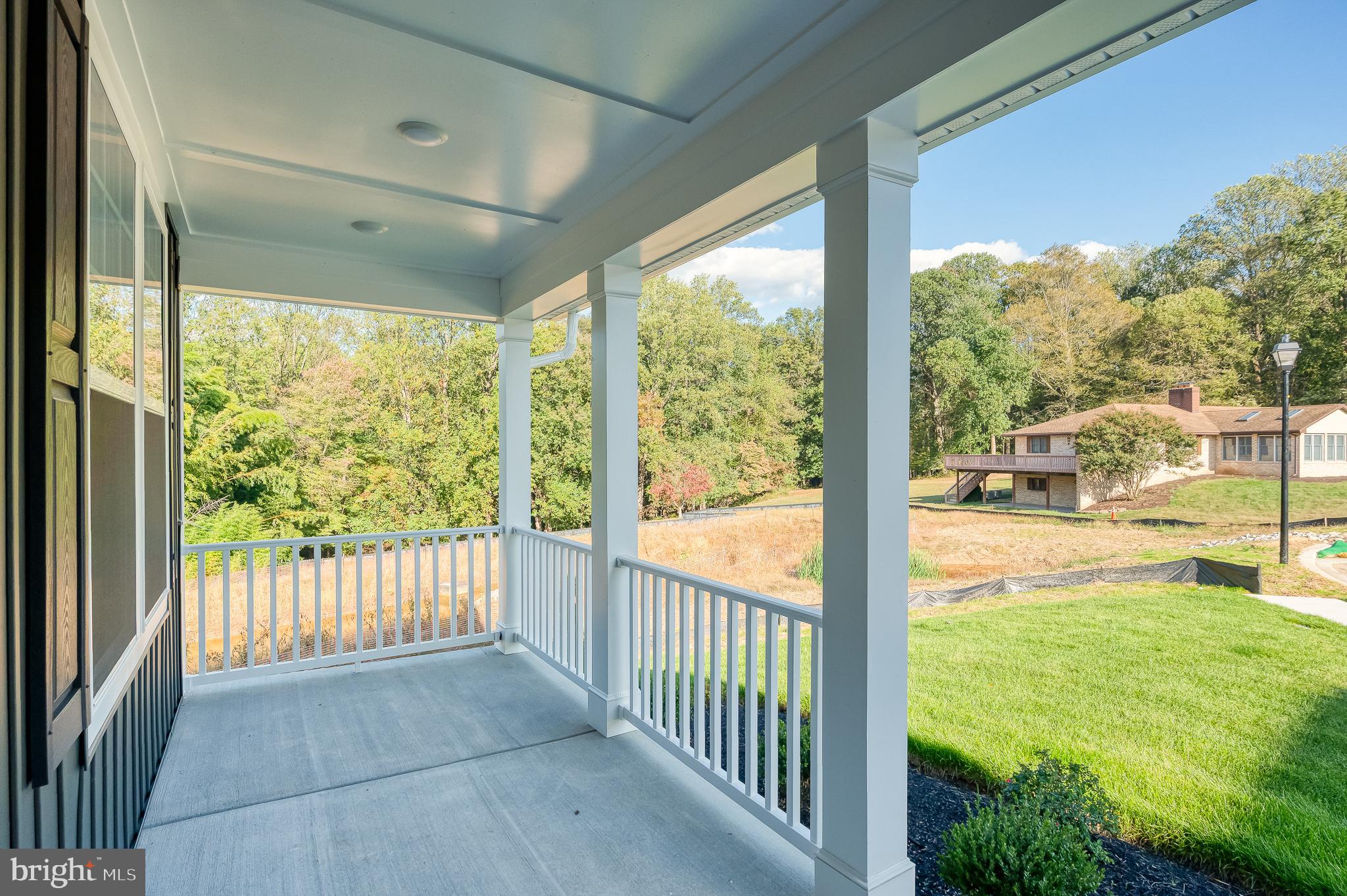 1622 SHADY TREE COURT
