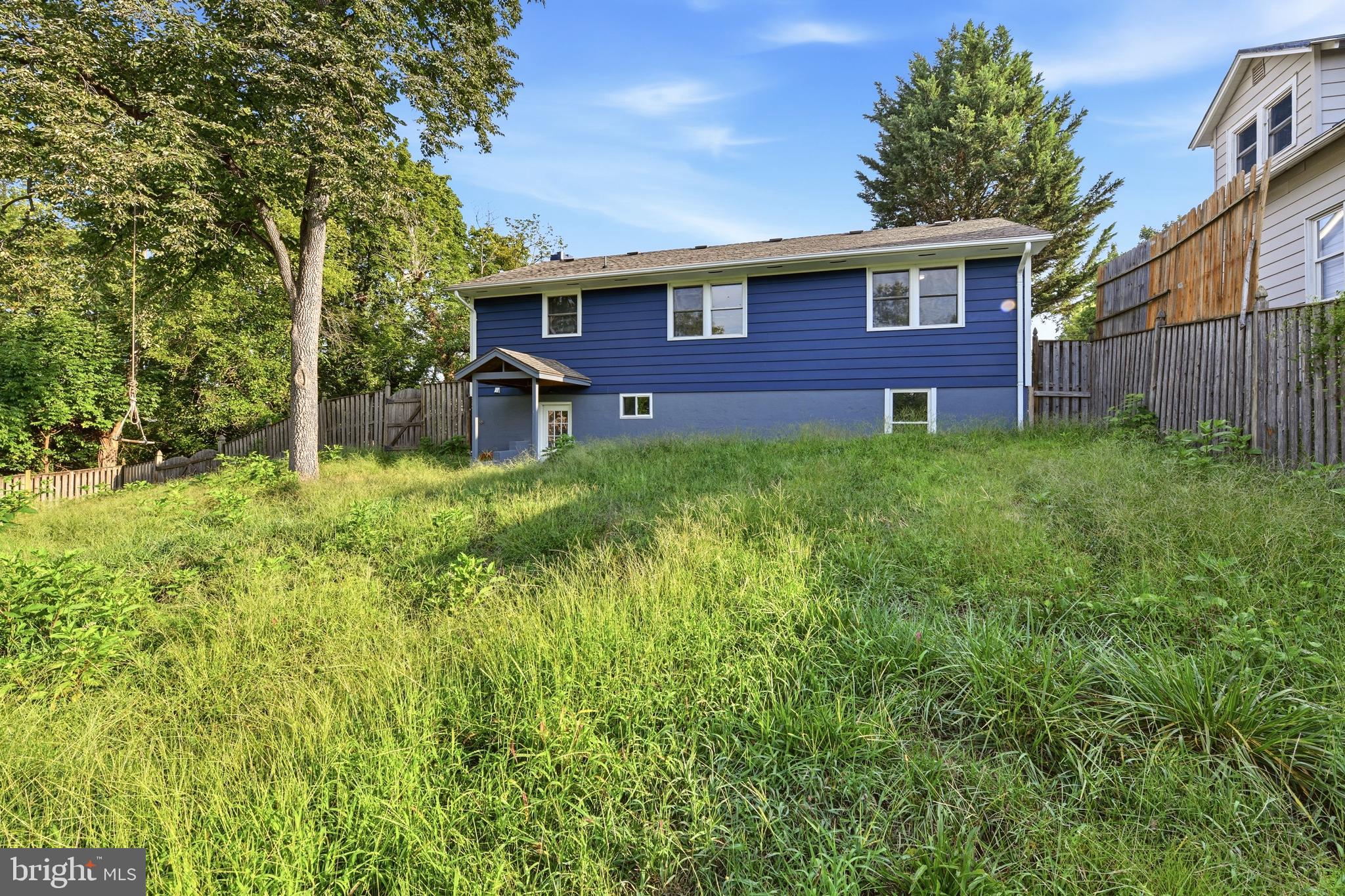 124 DINKLE DRIVE