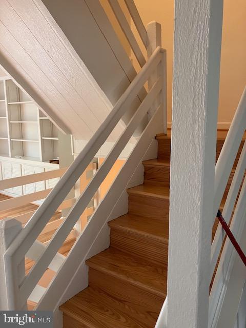 GREENWICH HILL - Residential Lease