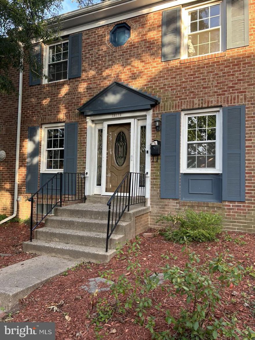 GORGEOUS BRICK FRONT TOWNHOME IN TUCKED AWAY SOUGHT AFTER NEIGHBORHOOD - 3 BEDROOM WITH DEN/ POSSIBLE 4TH BEDROOM IN BASEMENT, 3.5 BATHS ROOM, WALK OUT BASEMENT WITH FENCED IN REAR YARD. NEW ROOF AND ATTIC ACCESS , ATTIC FAN. OPEN FLOOR PLAN ON MAIN LEVEL, HARDWOOD FLOOR IN LIVING ROOM. EXTENDED GALLEY KITCHEN , NEW GAS STOVE & BUILT IN MICROWAVE. NEW VINYL PLANK FLOORING IN UPPER HALL THROUGH MASTER BEDROOM. CONVENIENT PARKING OUT FRONT AND BACK. HOA HAS SWIMMING POOL AND TOTS LOT. LOCATED NEAR OCCOQUAN, OLD BRIDGE RD   MINS FROM I95, RT123, THE VRE & COMUTER PARKING. EASY COMMUTE TO FT. BELVIOR AND QUANTICO. HOME ,