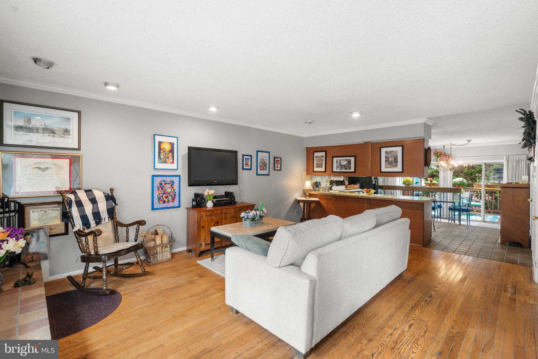 402 CANNON COURT 402