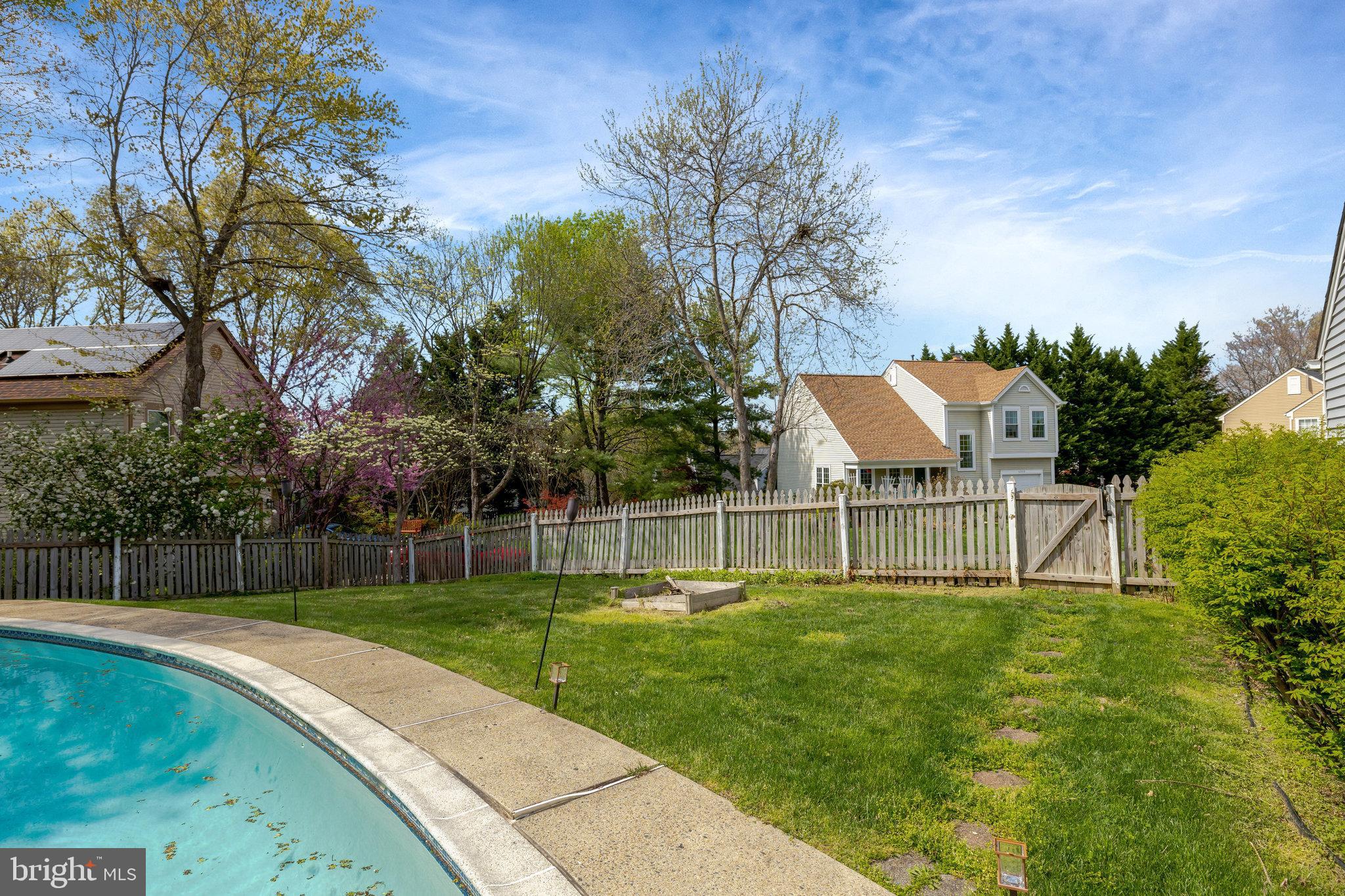 DRANESVILLE ESTATES - Residential