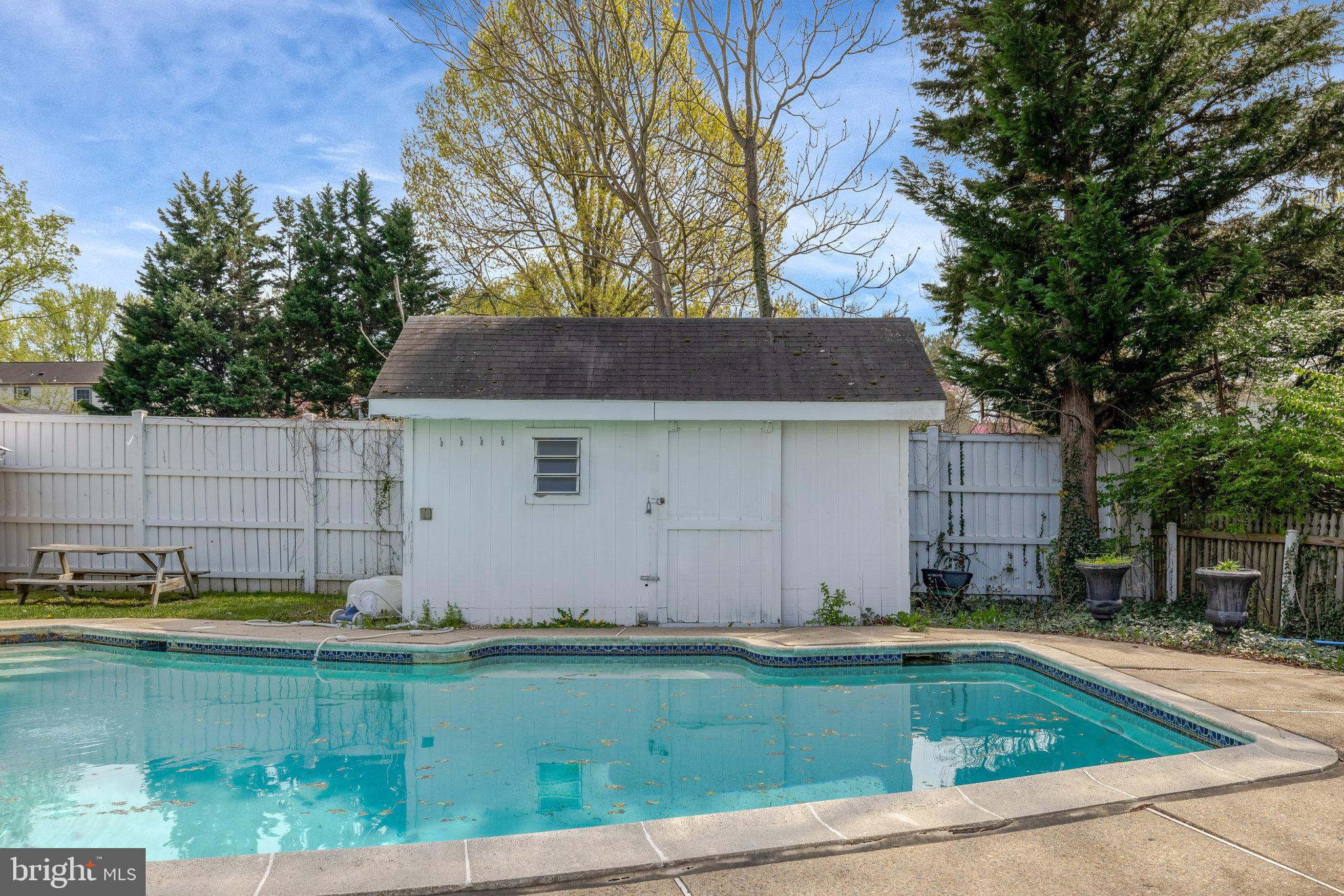 DRANESVILLE ESTATES - Residential