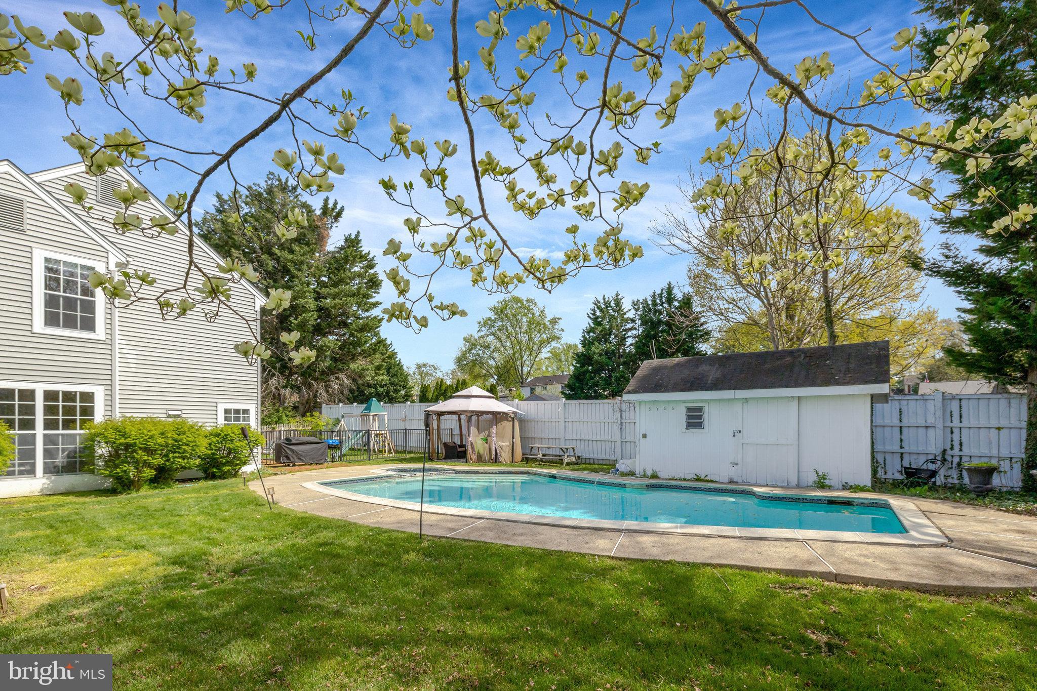 DRANESVILLE ESTATES - Residential