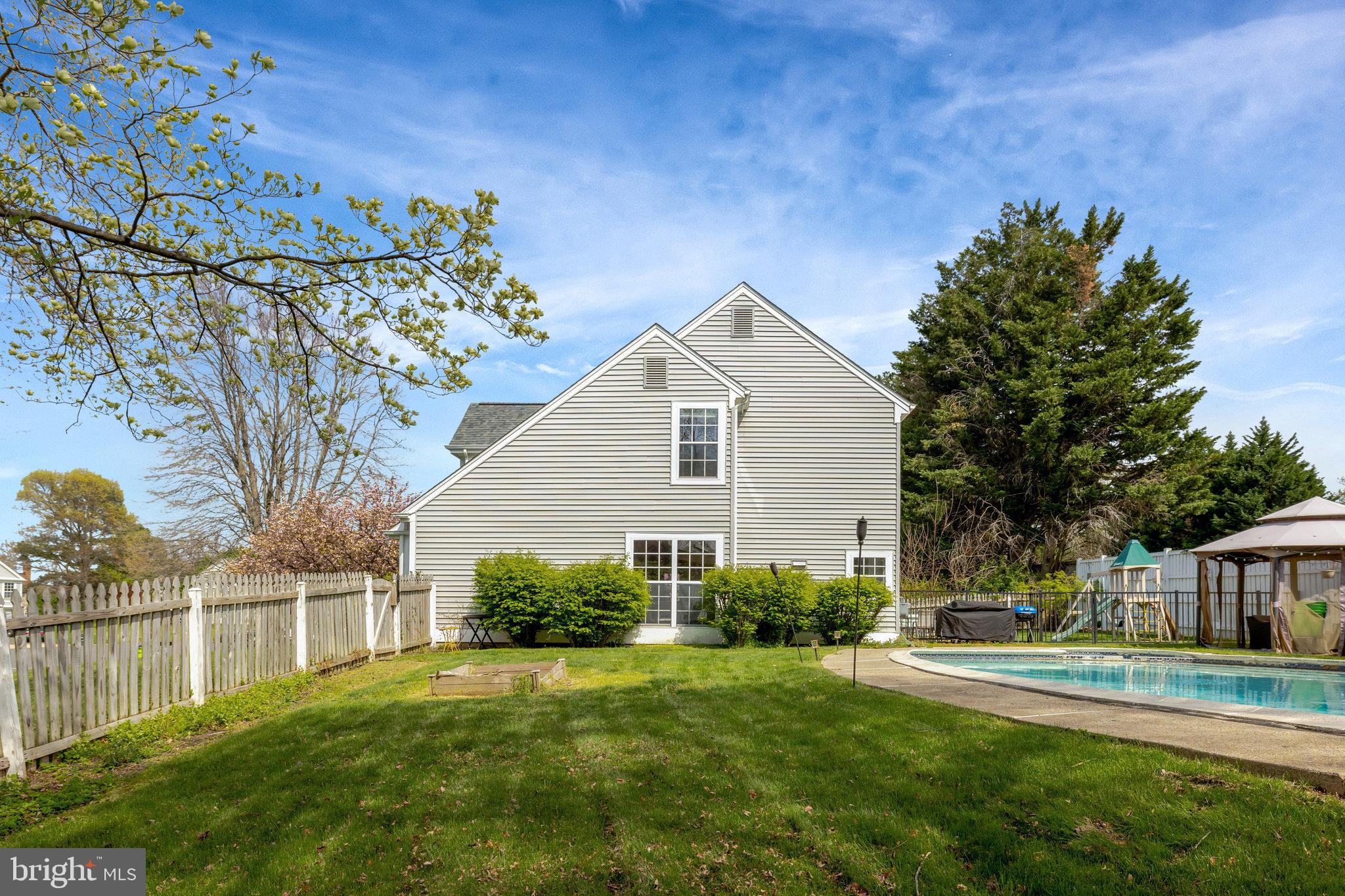 DRANESVILLE ESTATES - Residential