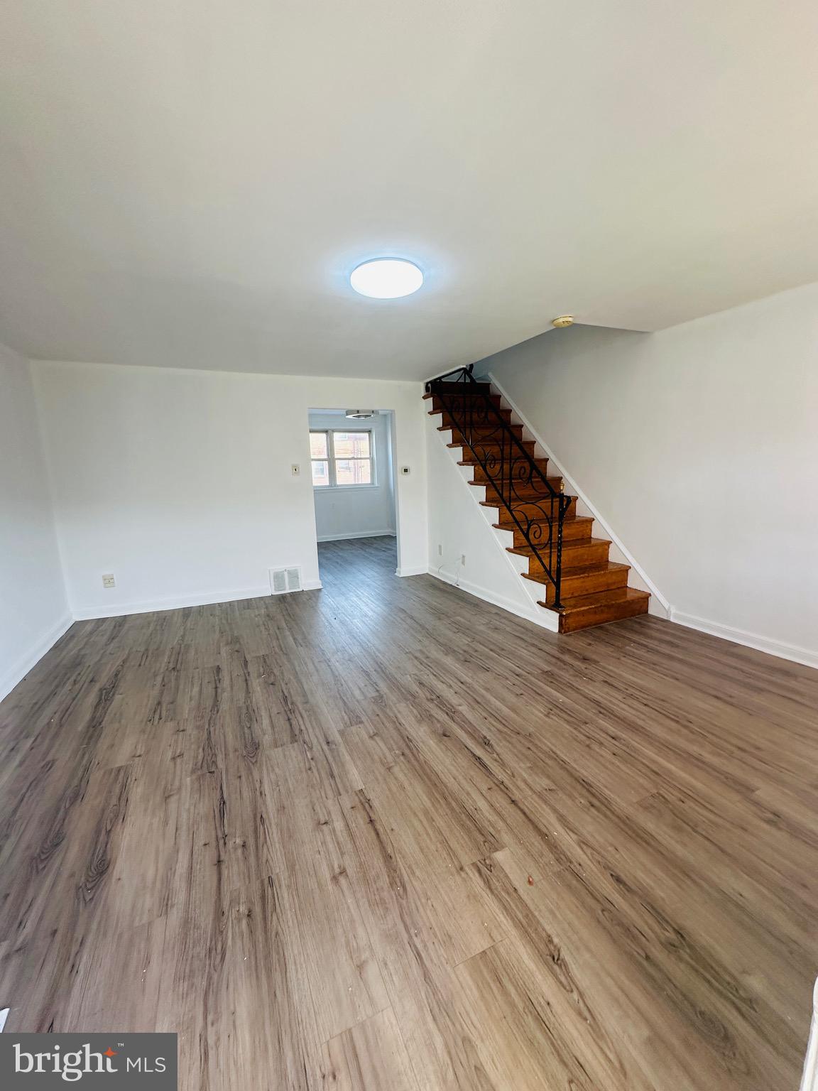 7239 EASTWOOD STREET