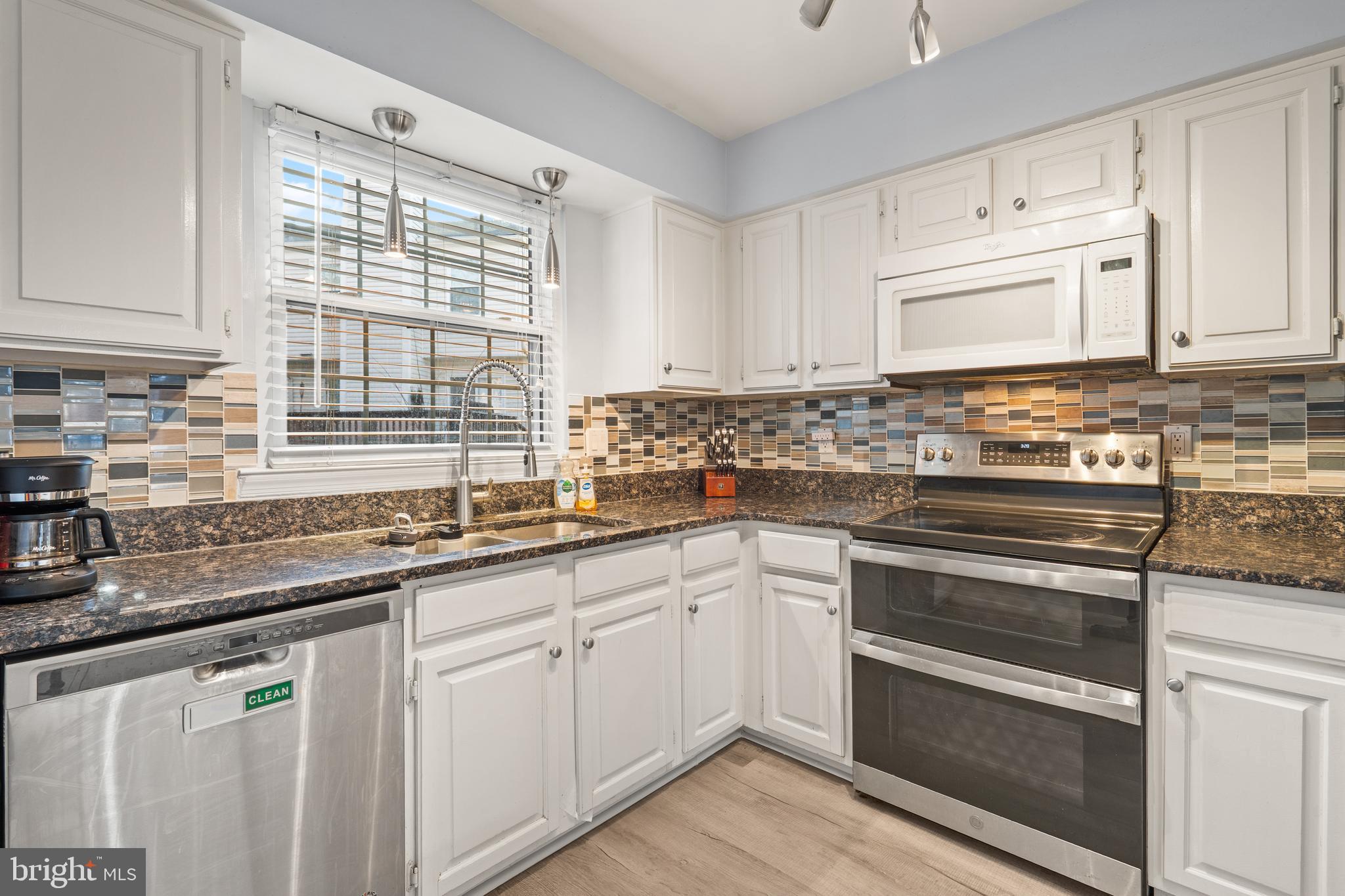 BURKE CENTRE - Residential Lease