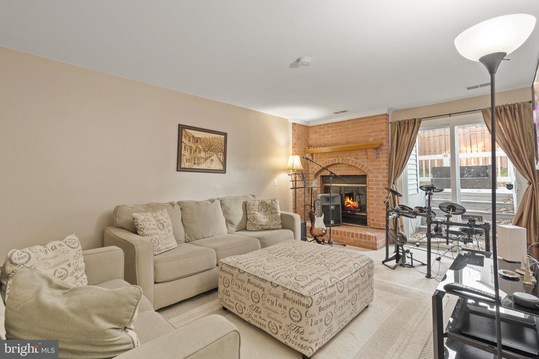 BURKE CENTRE - Residential Lease