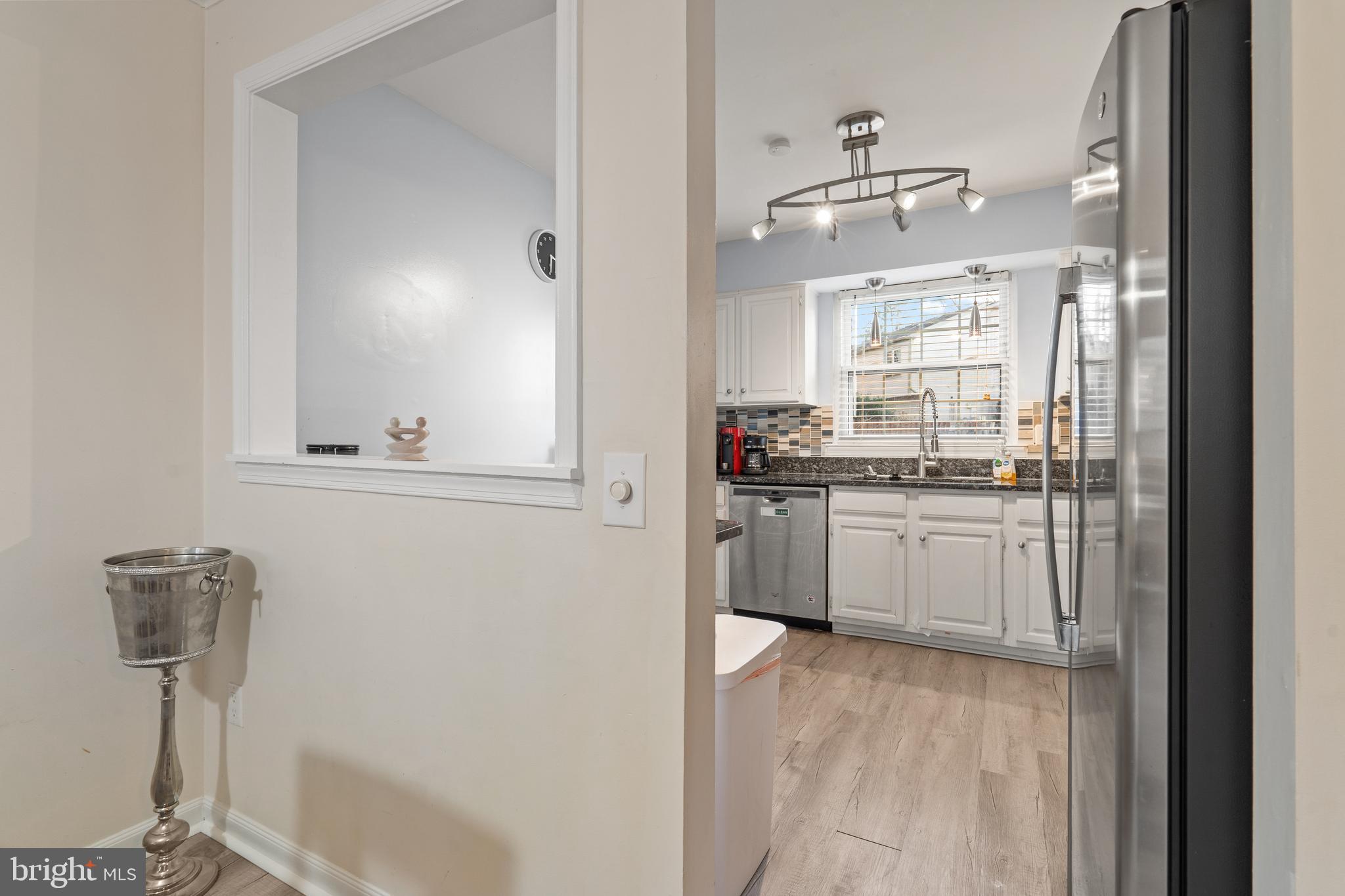 BURKE CENTRE - Residential Lease