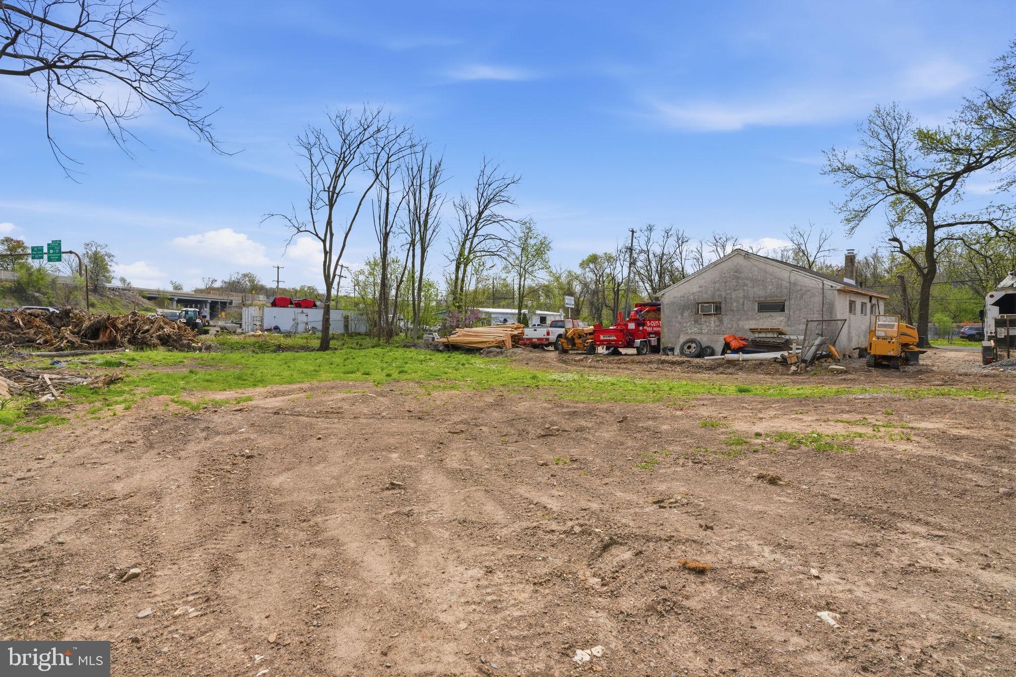 FEASTERVILLE - Residential