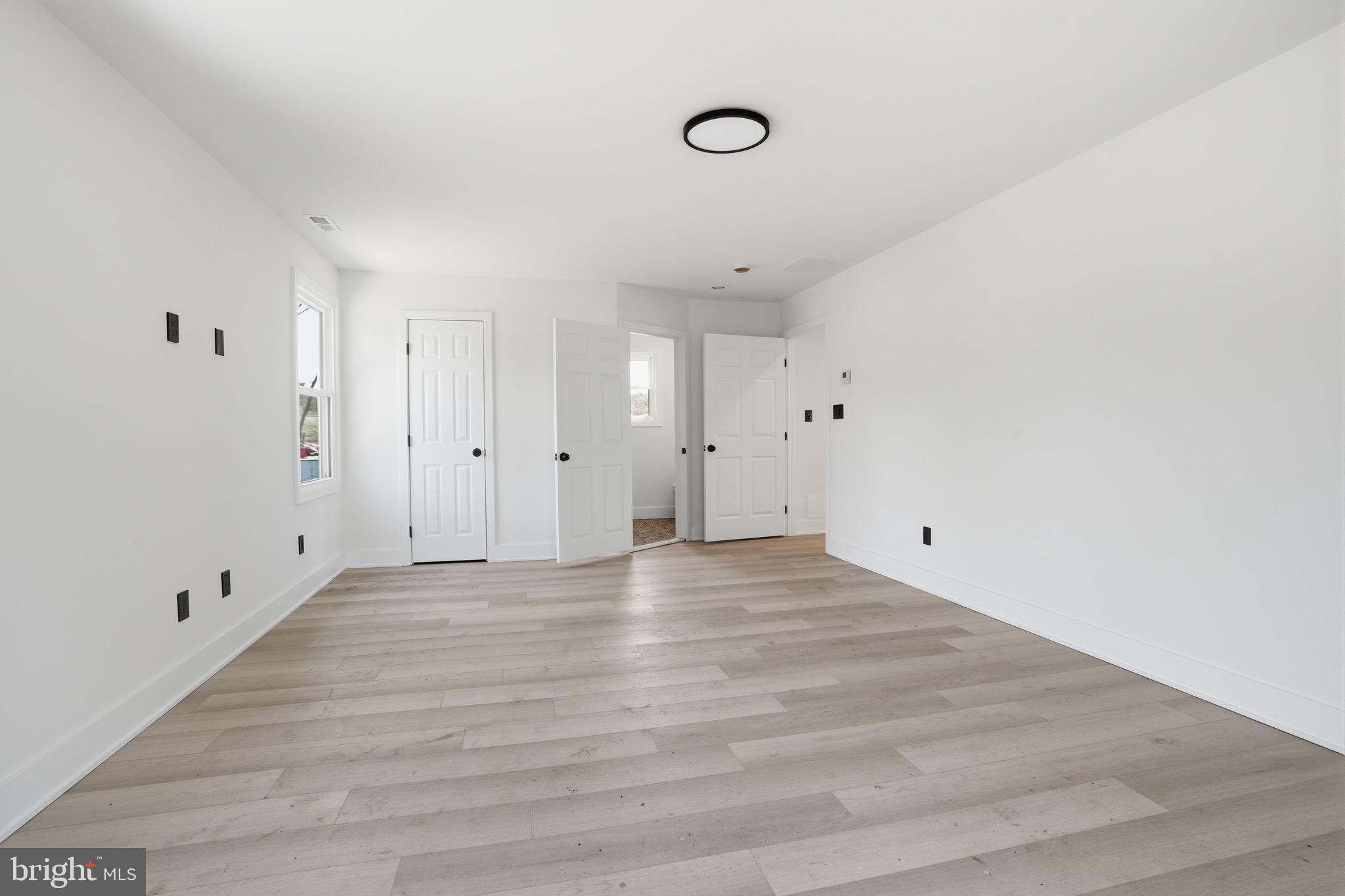 FEASTERVILLE - Residential