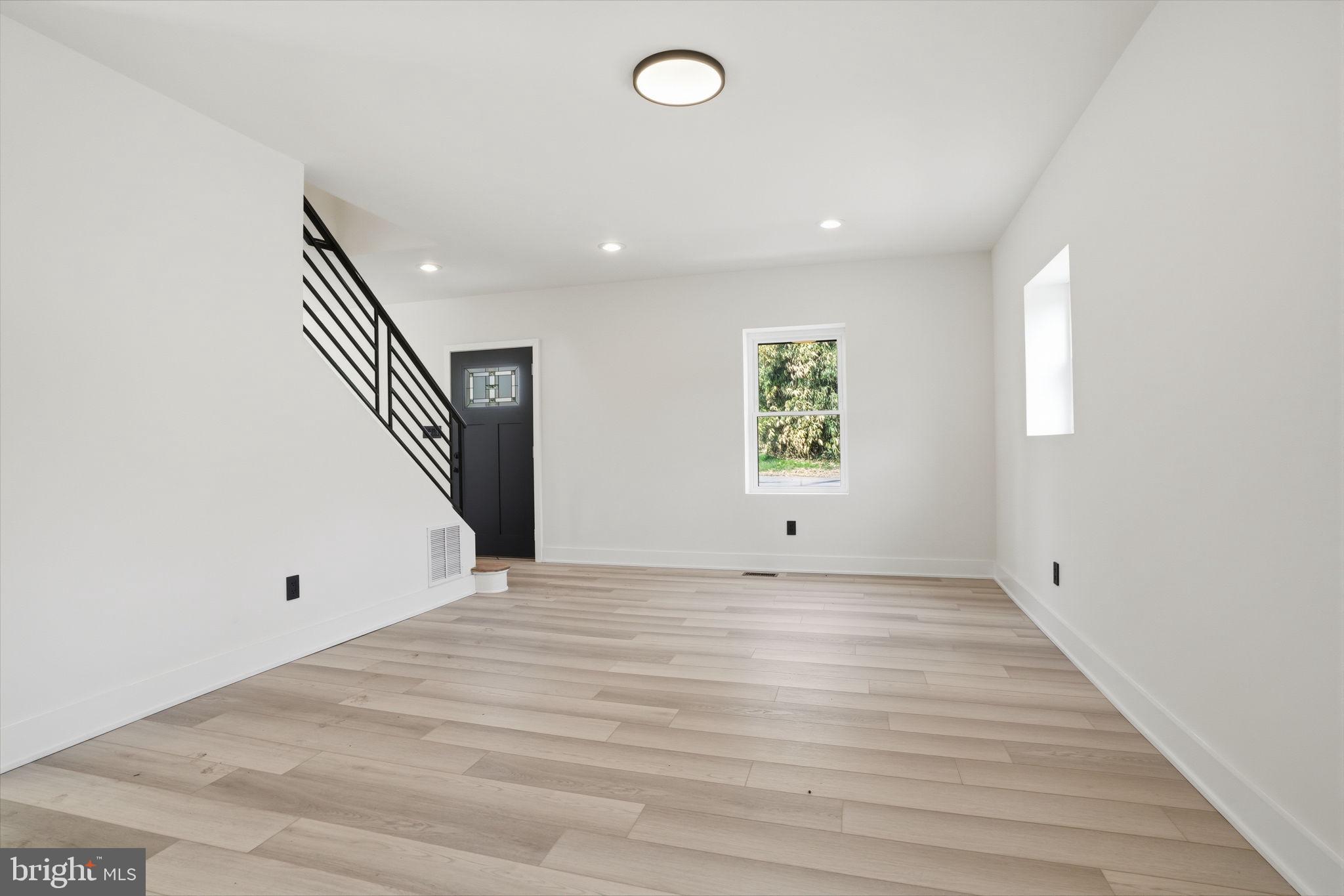 FEASTERVILLE - Residential