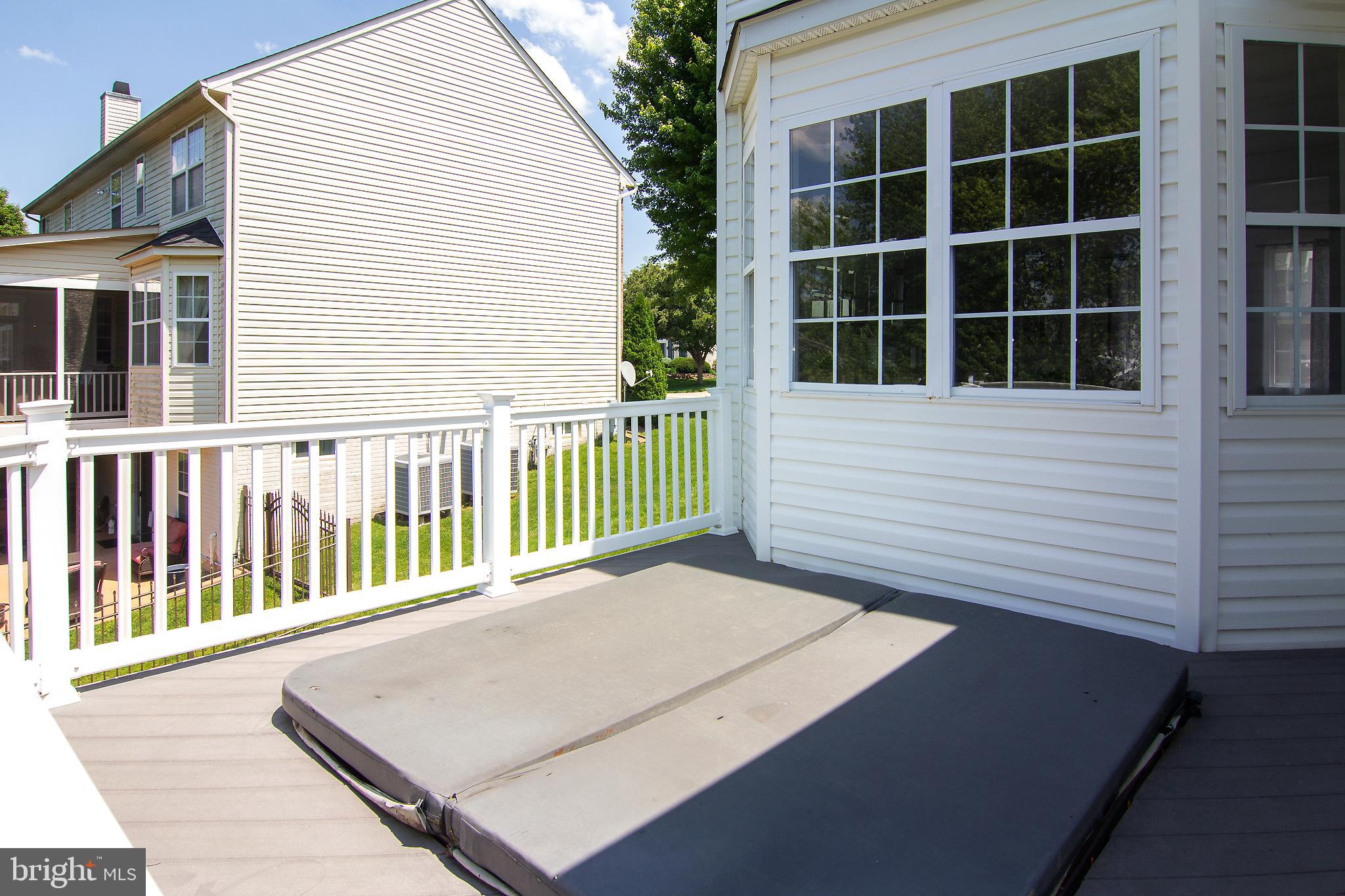 WOODSYDE ESTATES - Residential