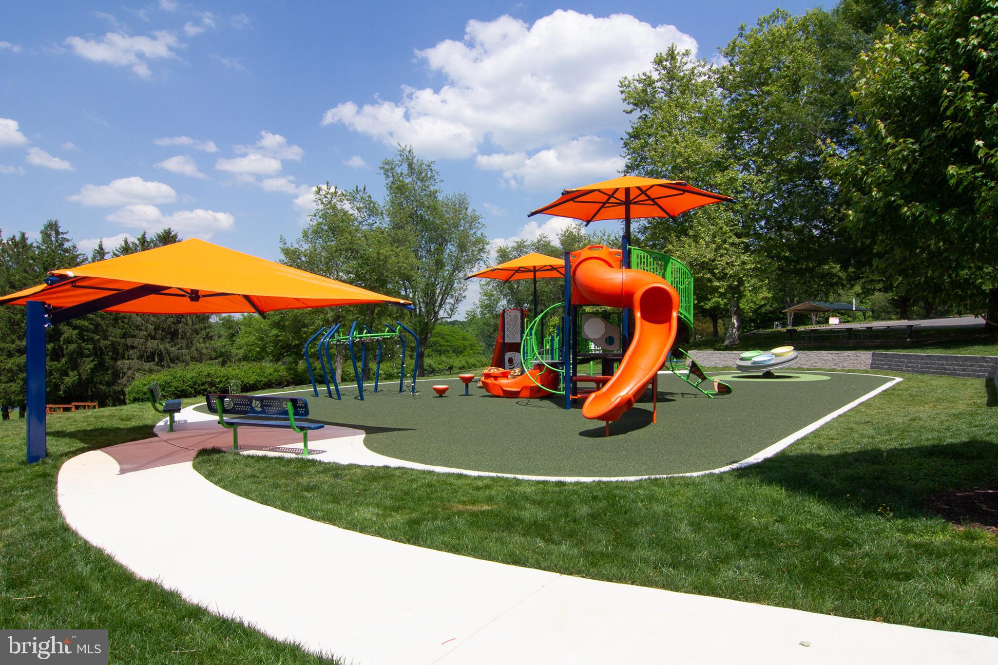 WOODSYDE ESTATES - Residential