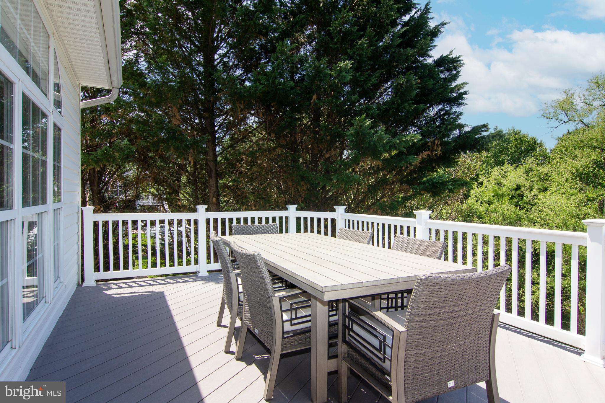 WOODSYDE ESTATES - Residential