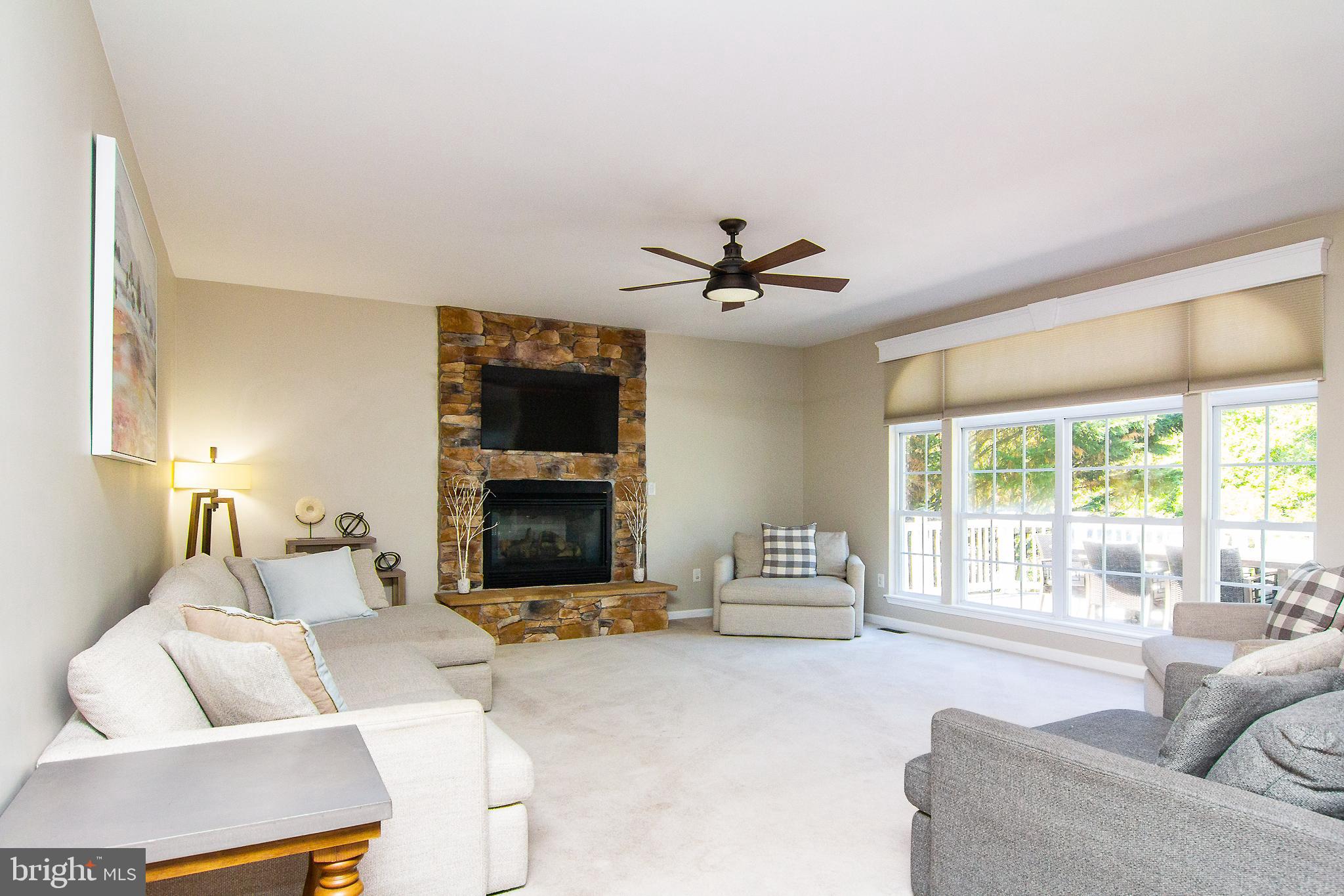 WOODSYDE ESTATES - Residential