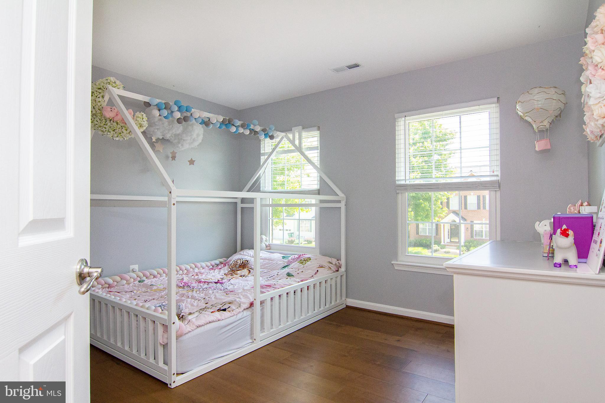WOODSYDE ESTATES - Residential