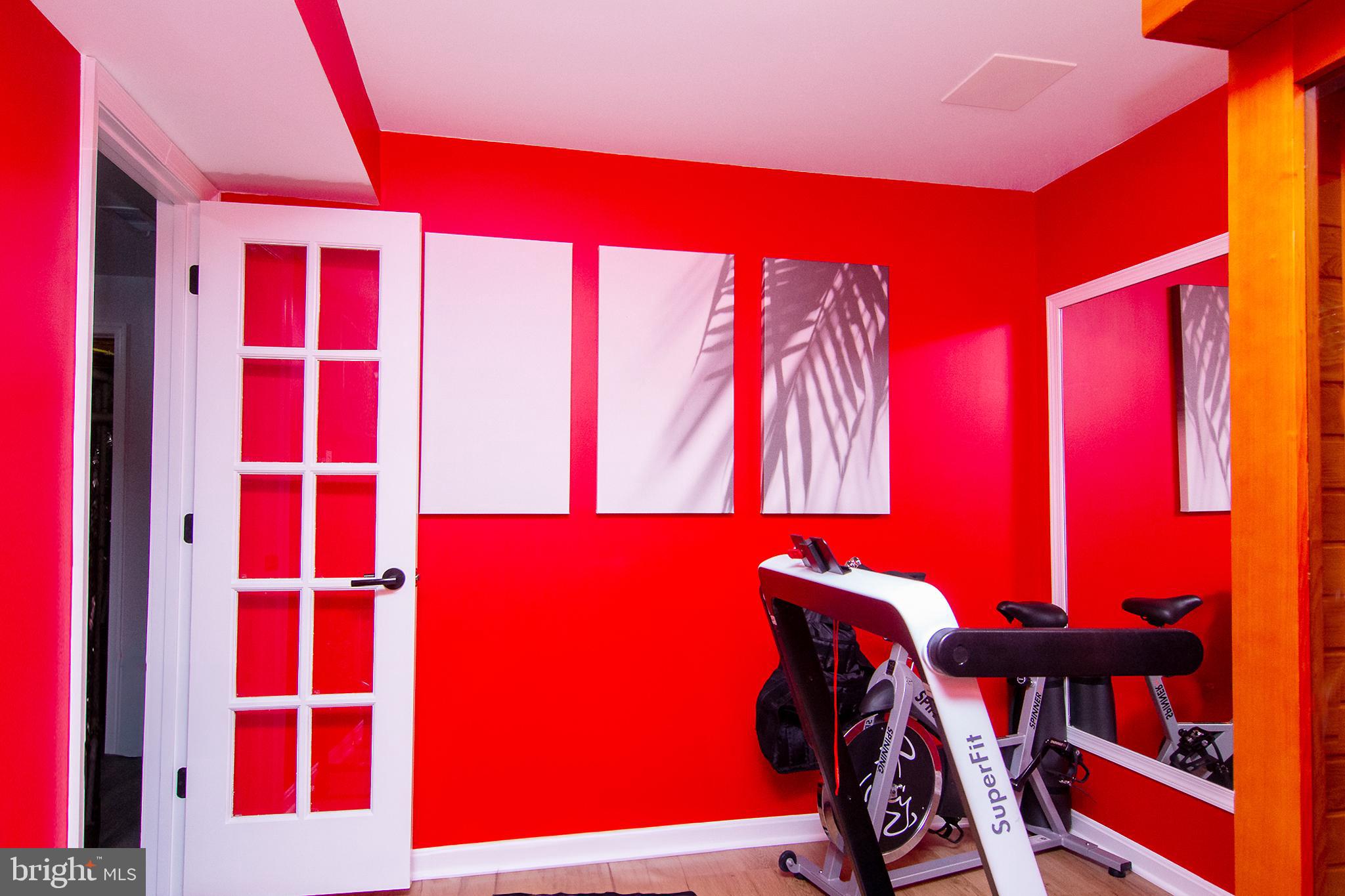 WOODSYDE ESTATES - Residential