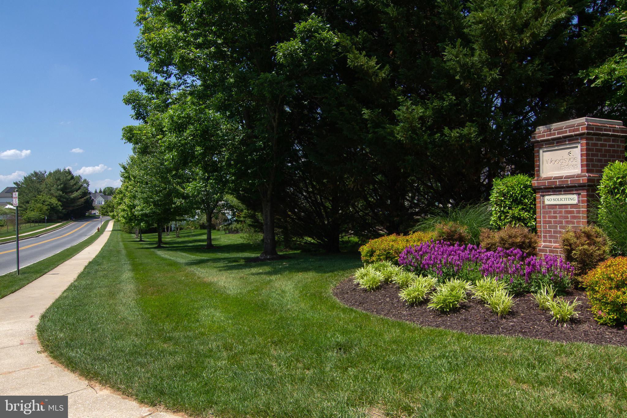 WOODSYDE ESTATES - Residential